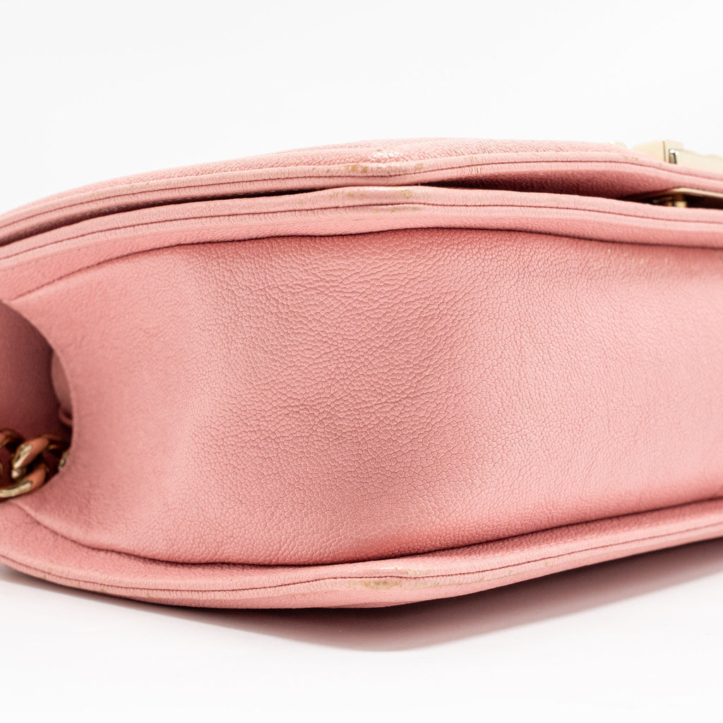 chanel-medium-boy-bag-grained-calfskin-pink-lghw-copy
