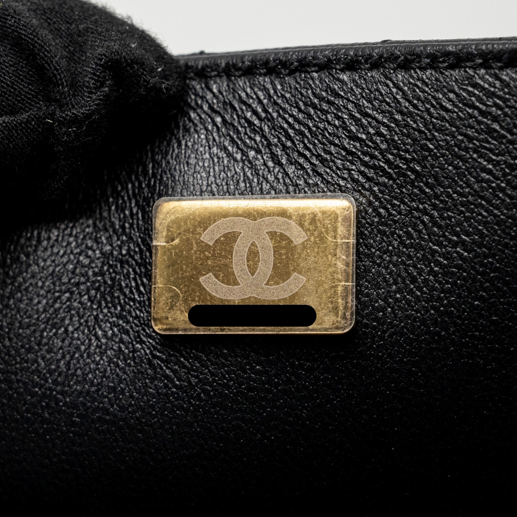 chanel-24s-cc-logo-top-handle-flap-bag-with-chain-lambskin-black-ghw-microchip-copy
