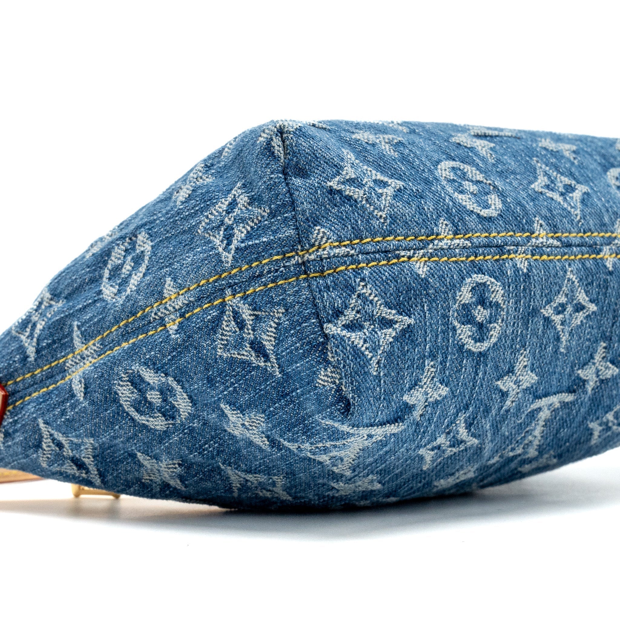 louis-vuitton-hills-pochette-monogram-denim-blue-ghw