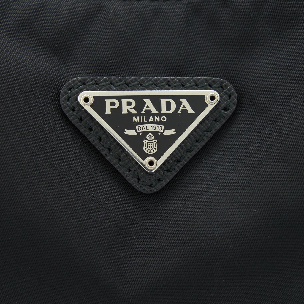 prada-re-edition-2005-bag-nylon-black-shw
