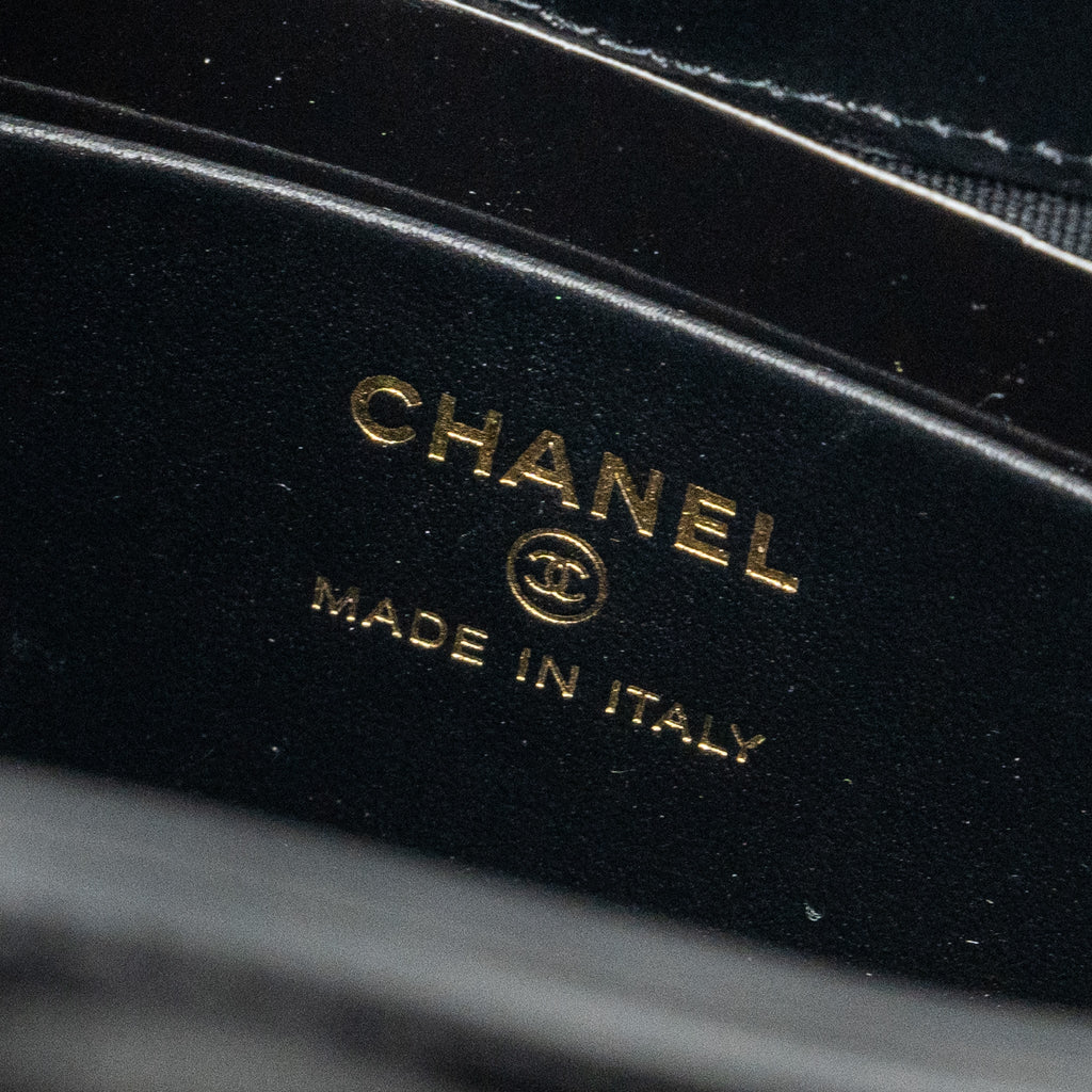 chanel-24c-mini-31-clutch-with-chain-shiny-calfskin-black-lghw-microchip-1