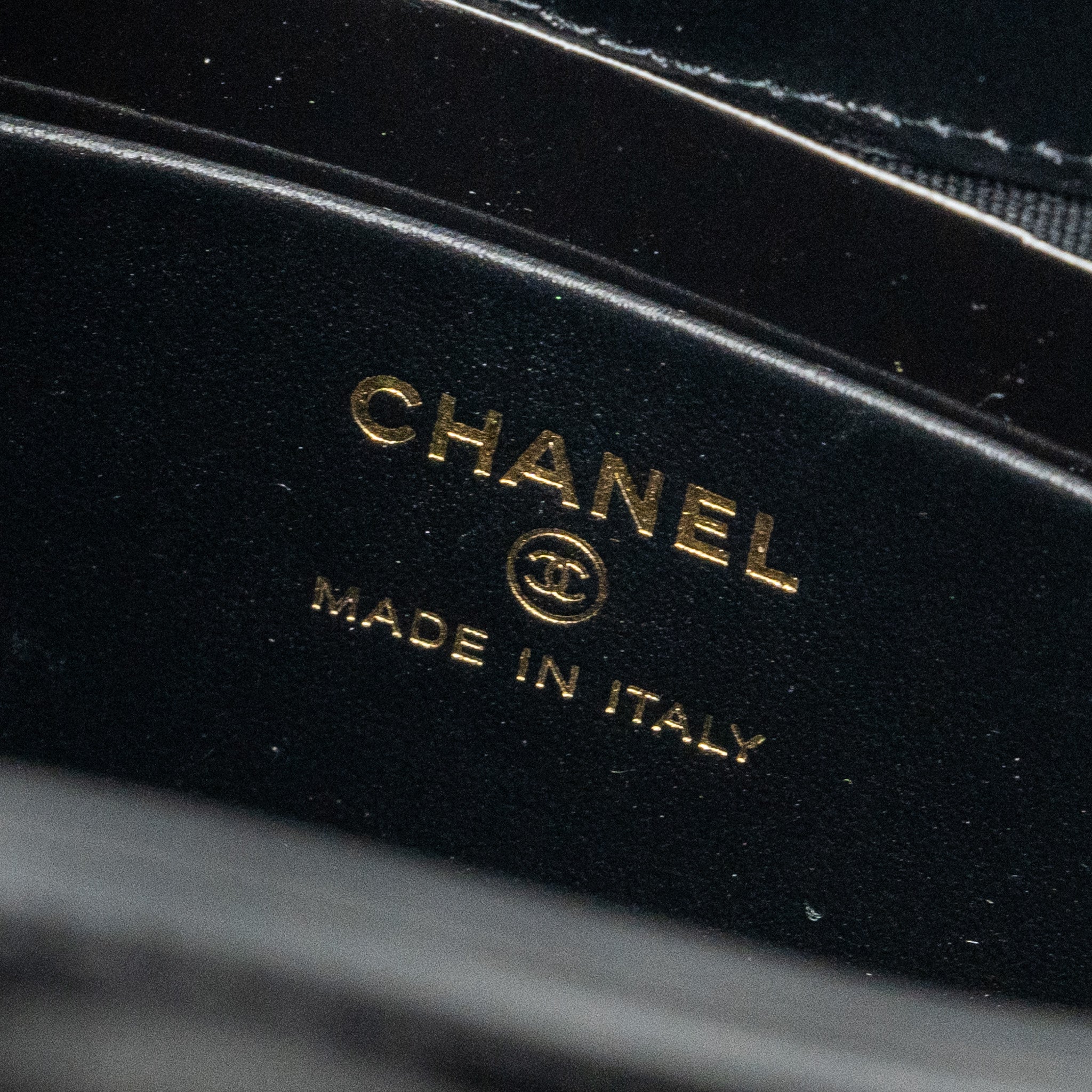 chanel-24c-mini-31-clutch-with-chain-shiny-calfskin-black-lghw-microchip-1