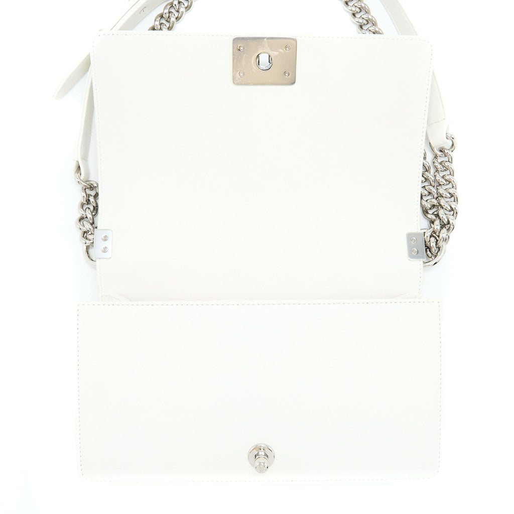 chanel-medium-boy-bag-chevron-limited-lambskin-with-pearl-white-shw