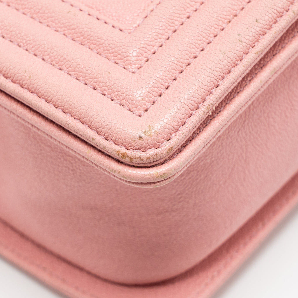 chanel-medium-boy-bag-grained-calfskin-pink-lghw-copy