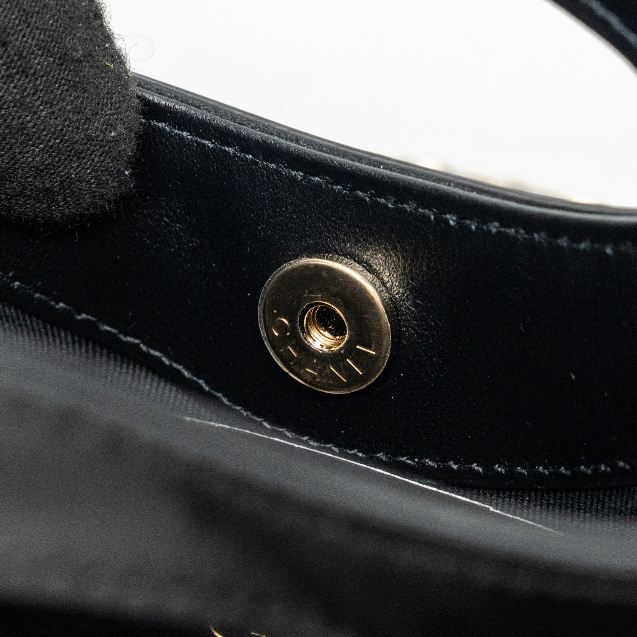 chanel-24c-mini-31-clutch-with-chain-shiny-calfskin-black-lghw-microchip-1