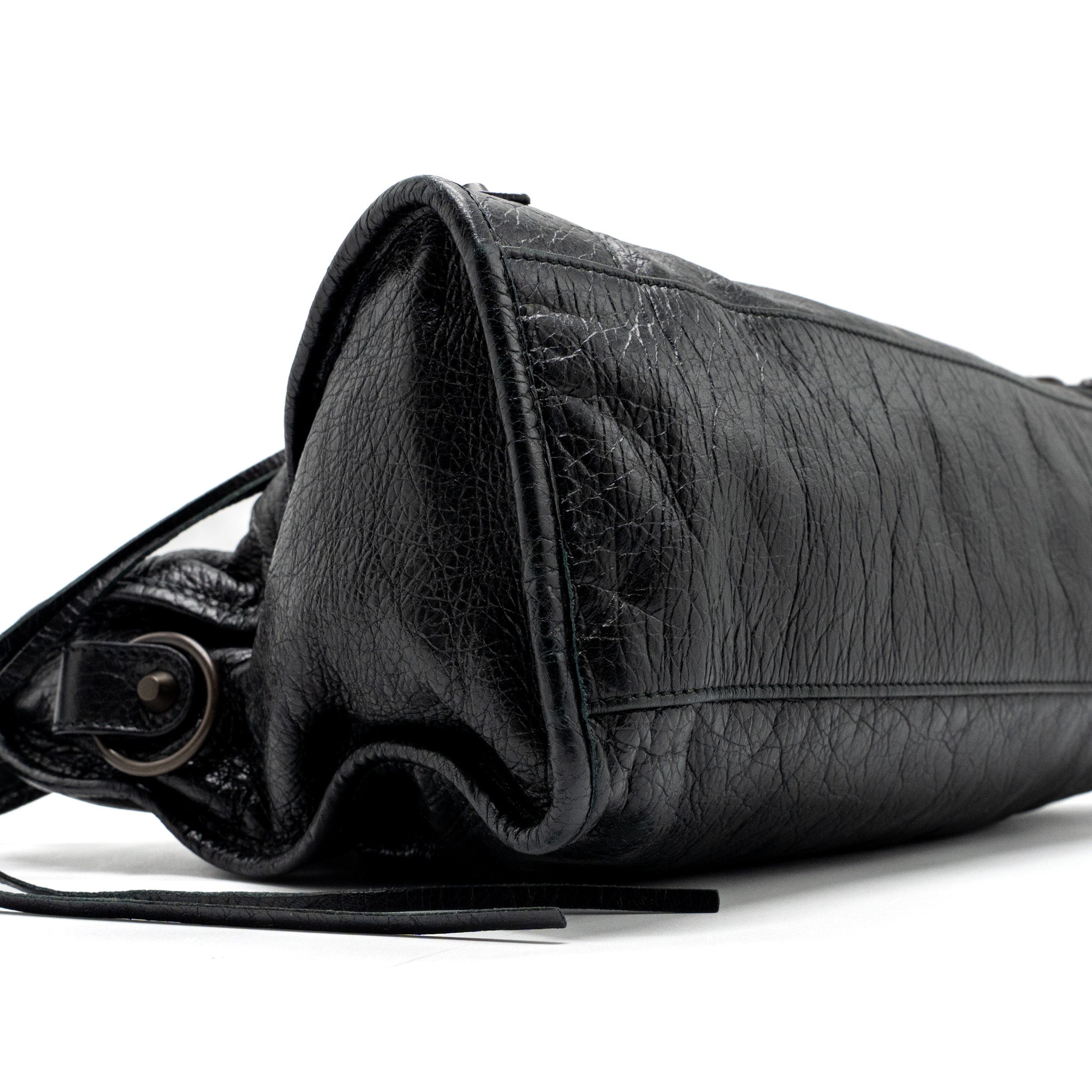 balenciaga-classic-city-bag-leather-black-ruthenium-silver-hardware