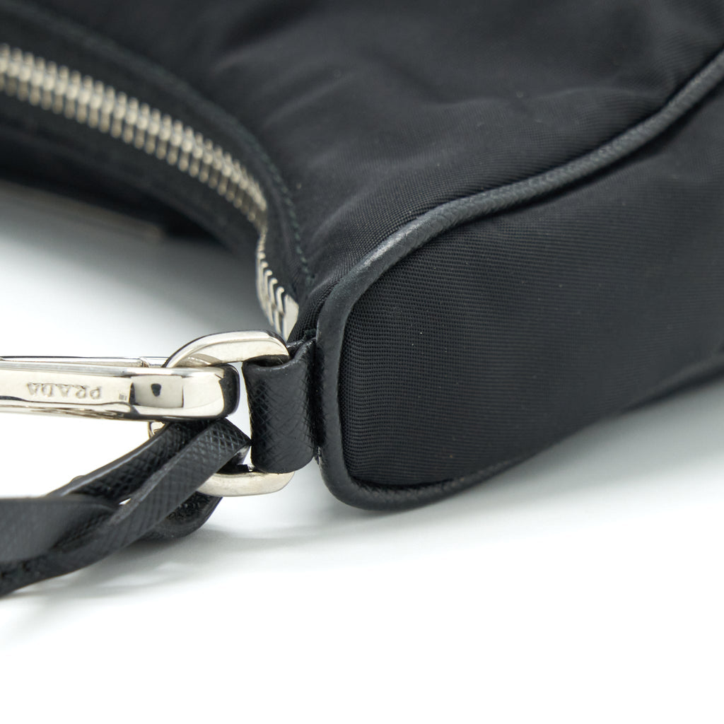 prada-re-edition-2005-bag-nylon-black-shw