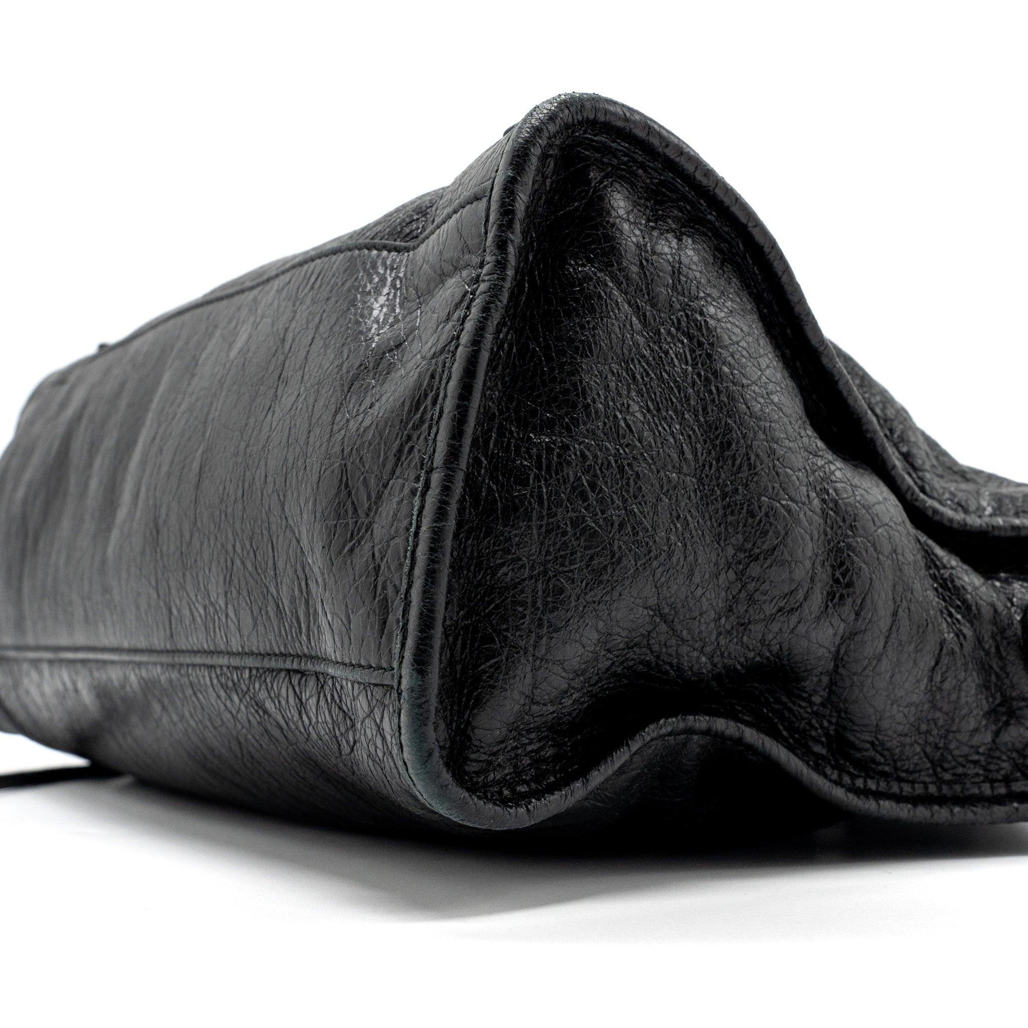 balenciaga-classic-city-bag-leather-black-ruthenium-silver-hardware