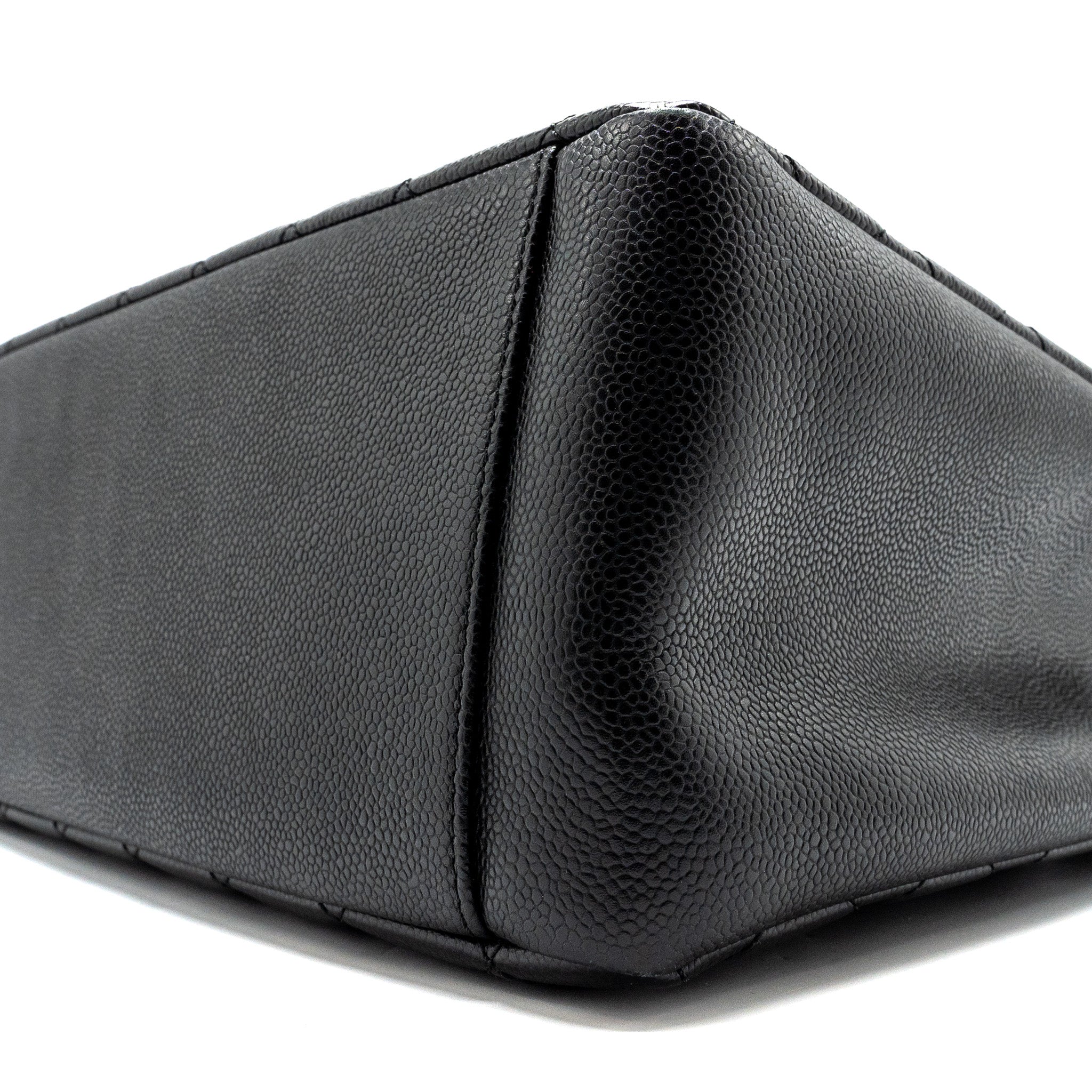 chanel-grand-shopping-tote-caviar-black-shw-2