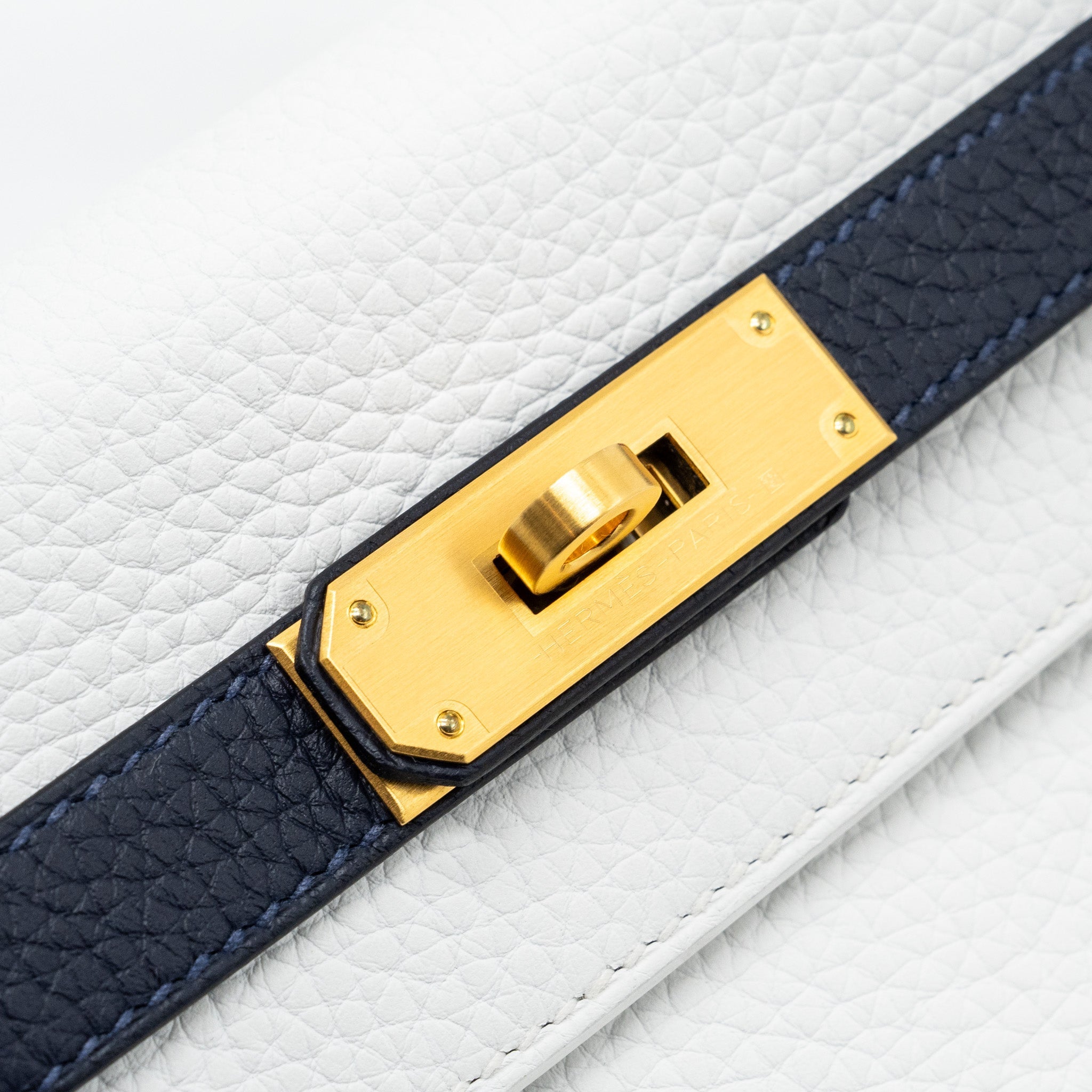 hermes-kelly-28-special-order-clemence-leather-blanc-black-brushed-ghw