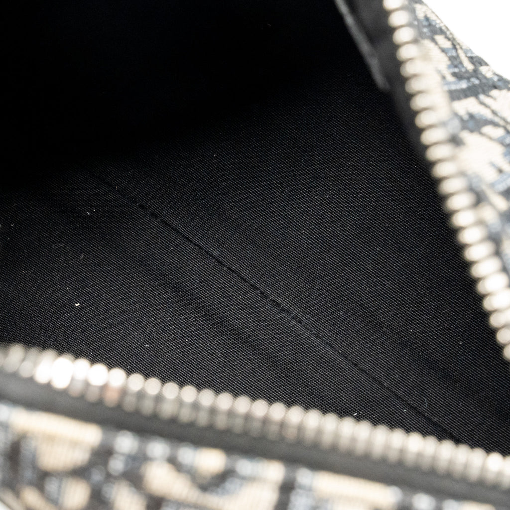 dior-roller-messenger-bag-oblique-jacquard-shw