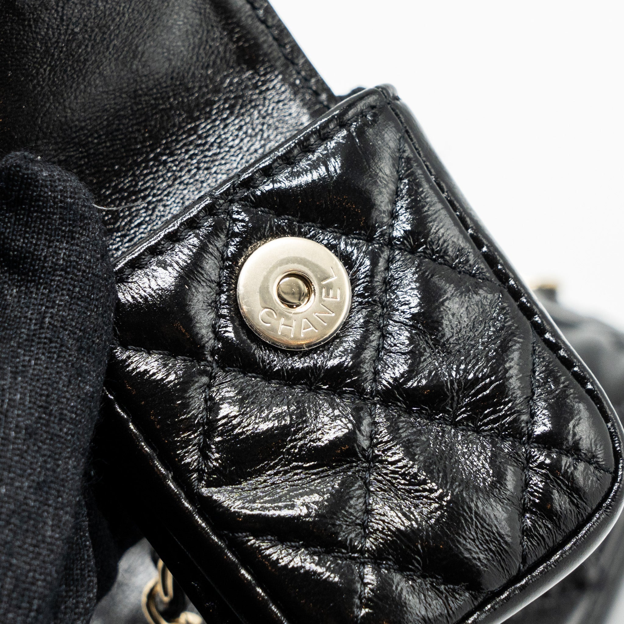chanel-22a-backpack-patent-black-lghw-microchip
