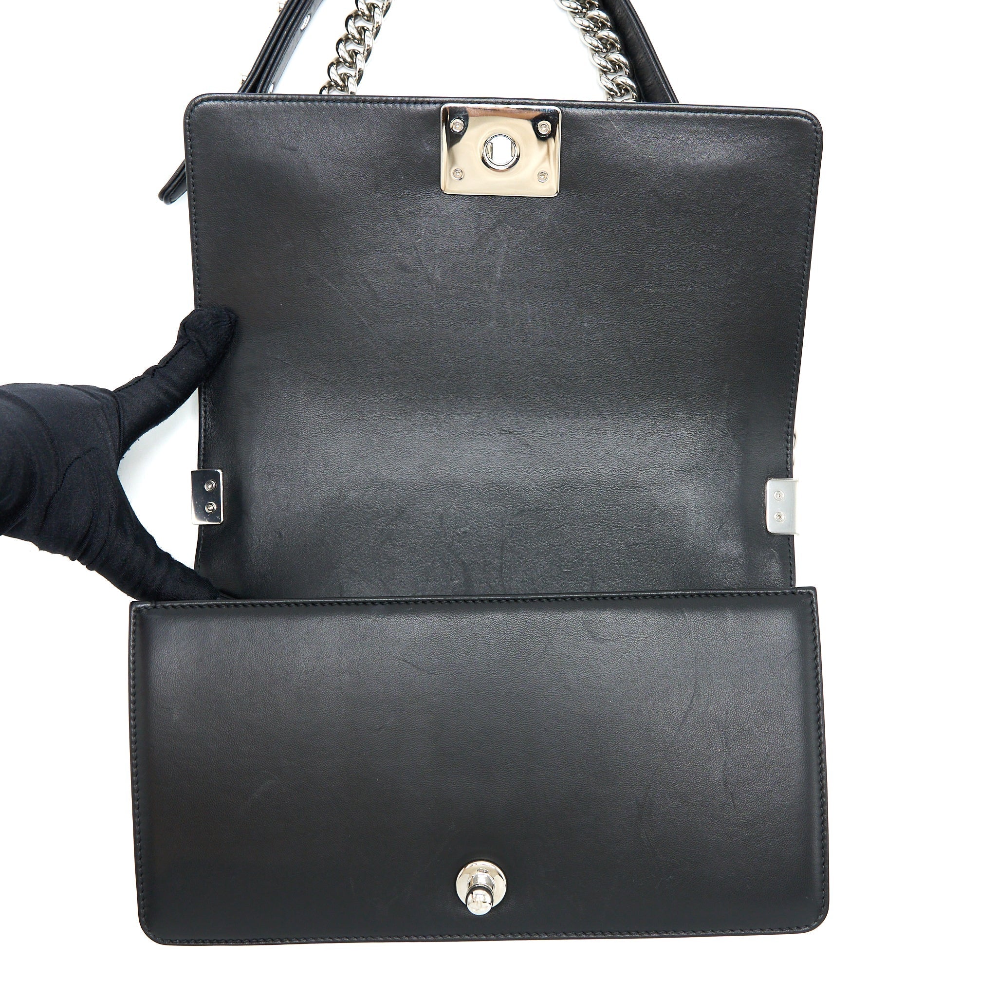 chanel-medium-boy-bag-limited-lambskin-black-white-shw