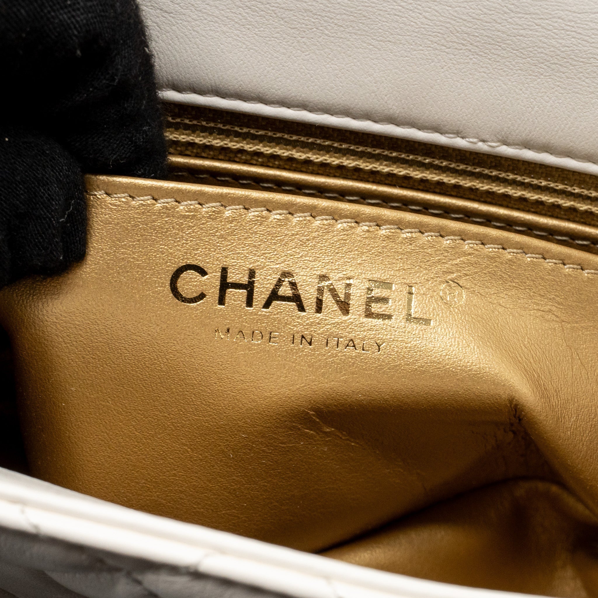 chanel-pearl-crush-mini-square-lambskin-white-brushed-ghw-microchip-copy-1