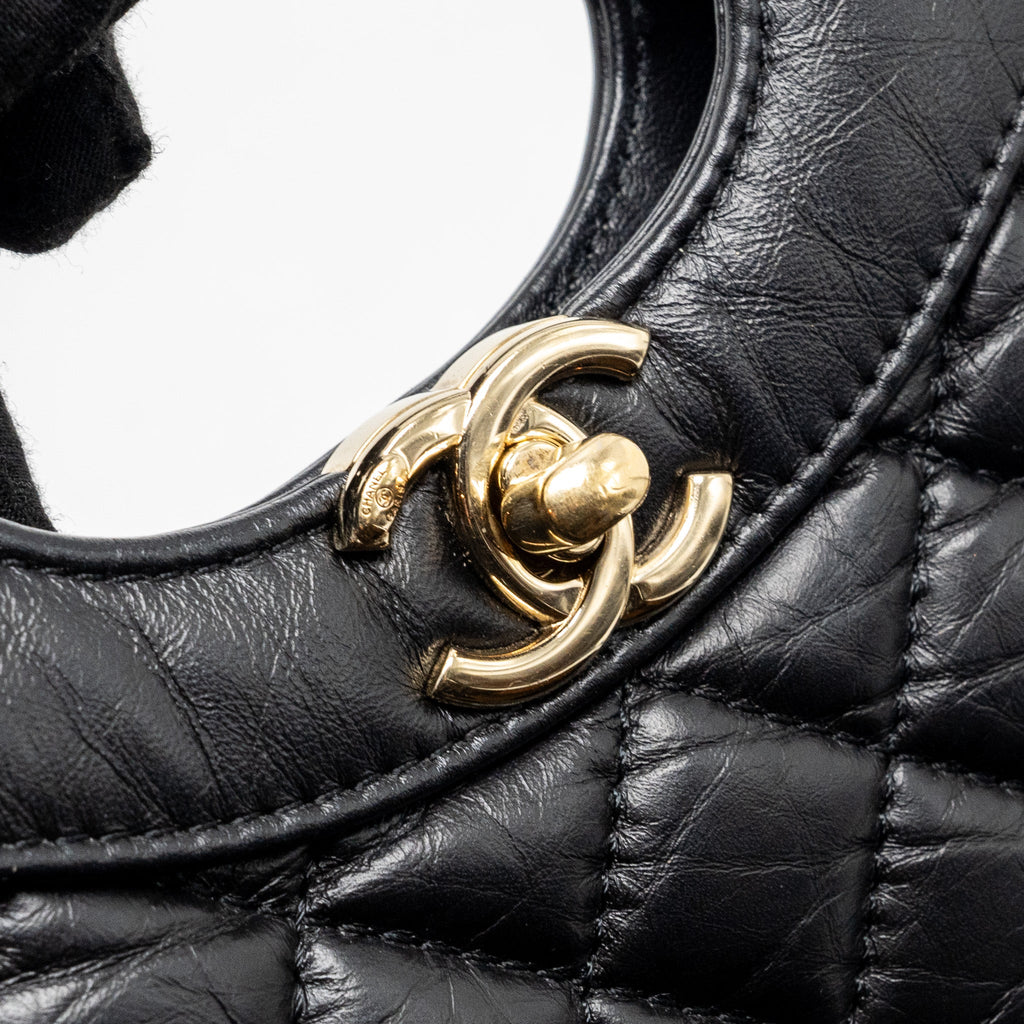 chanel-mini-31-bag-calfskin-black-lghw-microchip