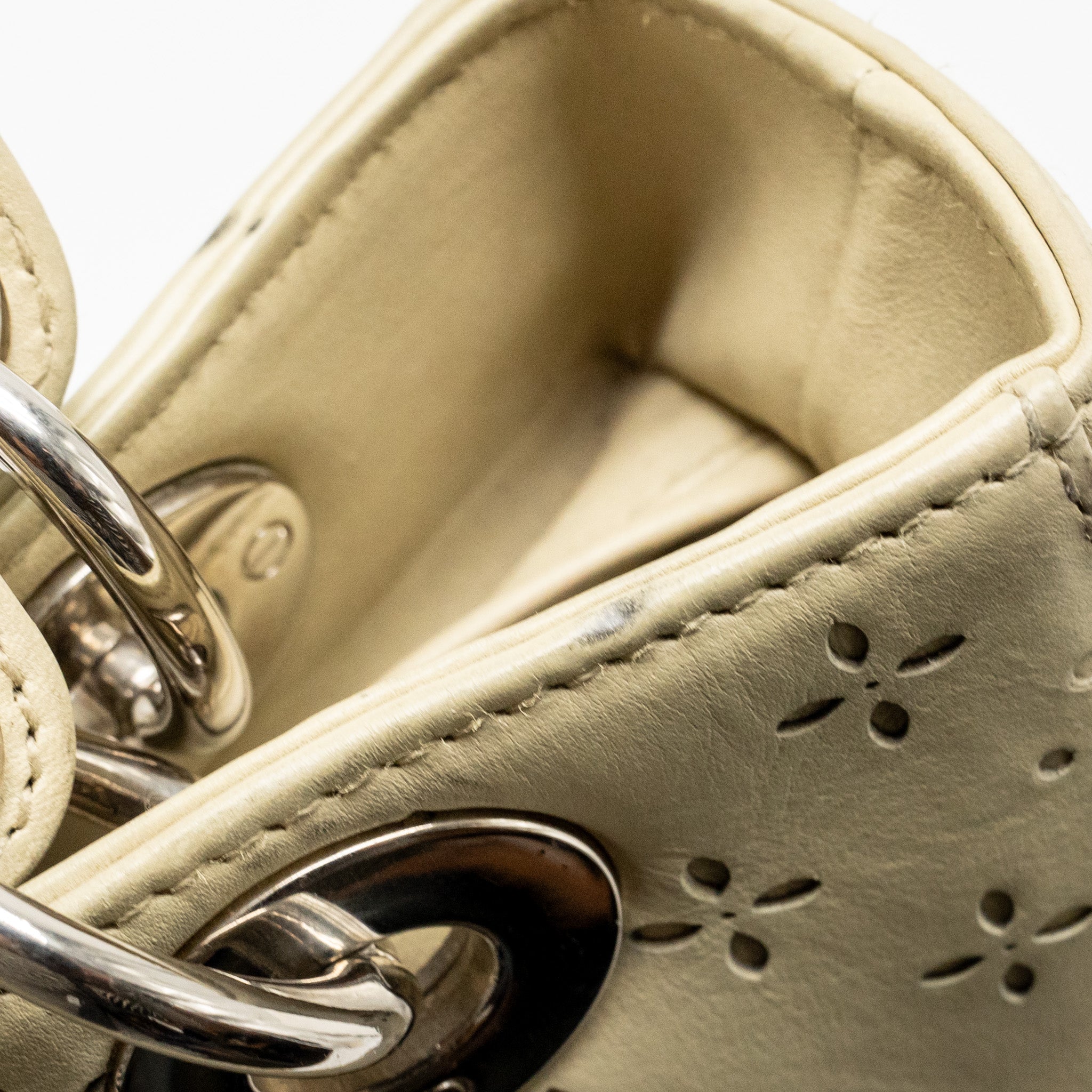 dior-medium-lady-dior-leather-beige-shw