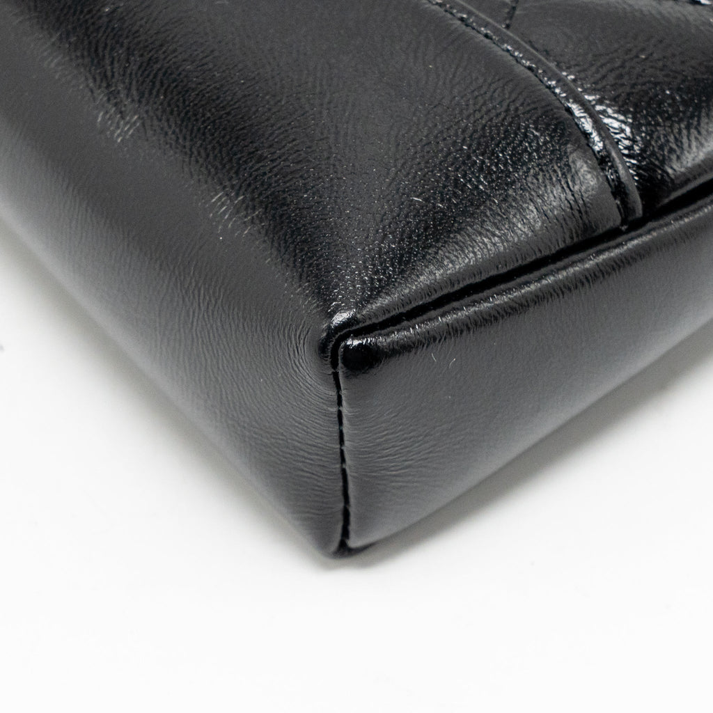 chanel-mini-31-clutch-with-chain-shiny-lambskin-black-lghwmicrochip-1
