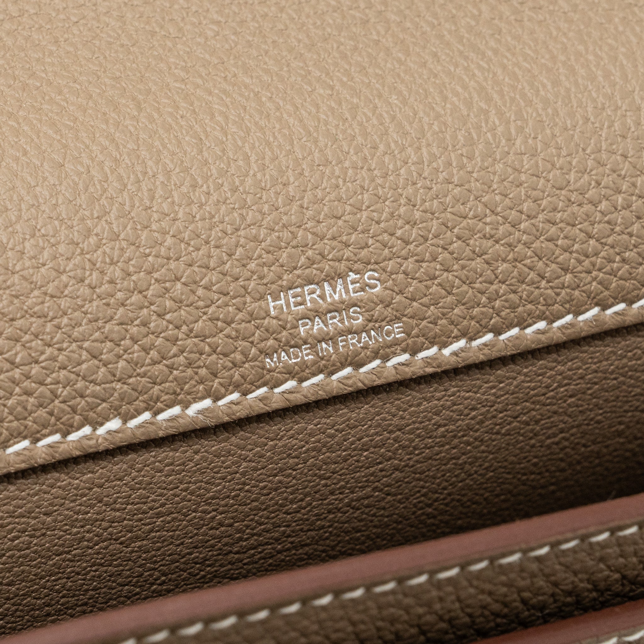 hermes-pochette-kelly-depeches-25-togo-etoupe-shw-stamp-b