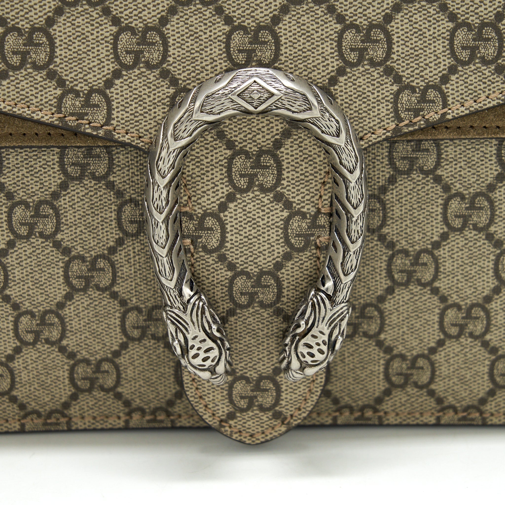 gucci-dionysus-gg-small-shoulder-bag-beige