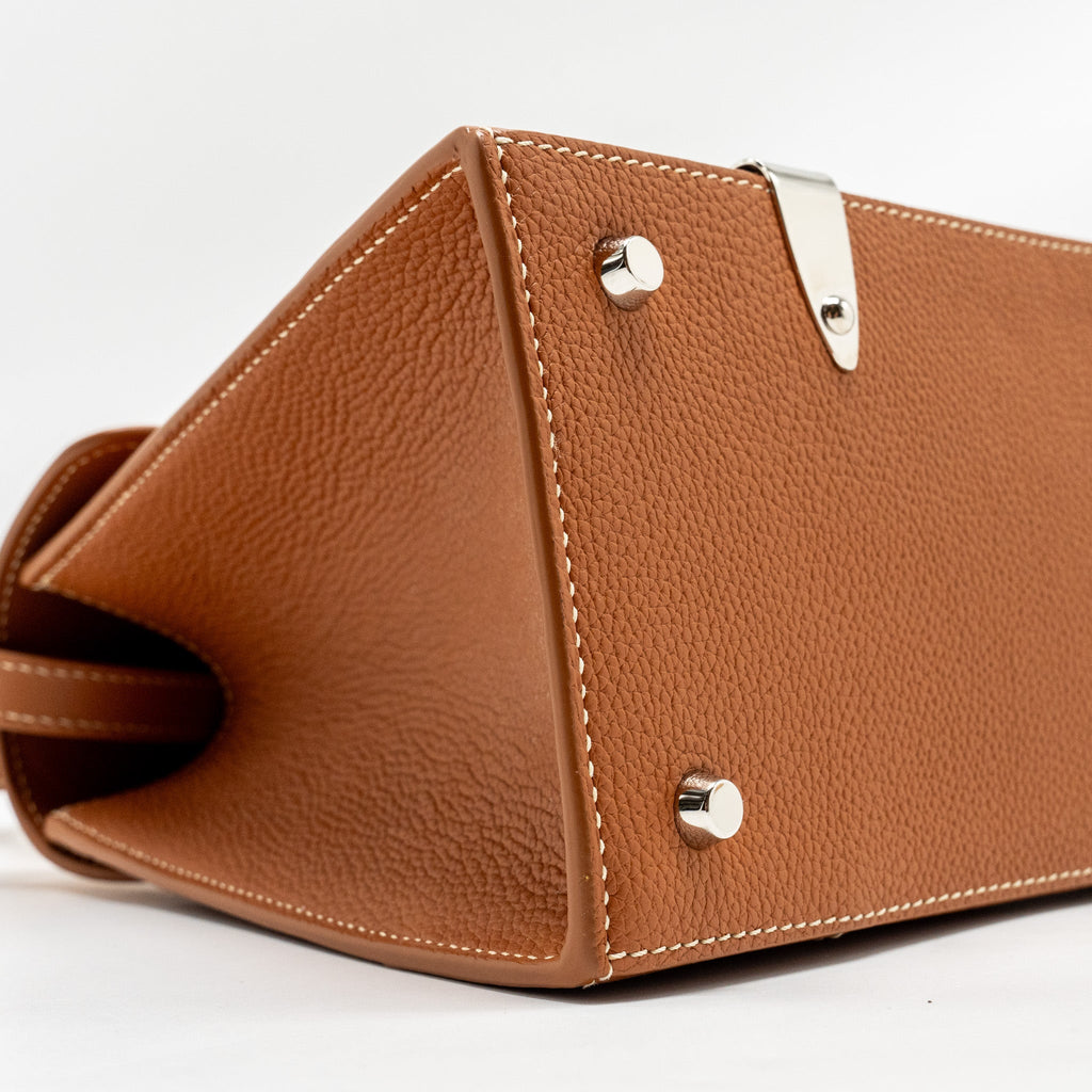 goyard-structure-saigon-pm-bag-calfskin-tan-shw