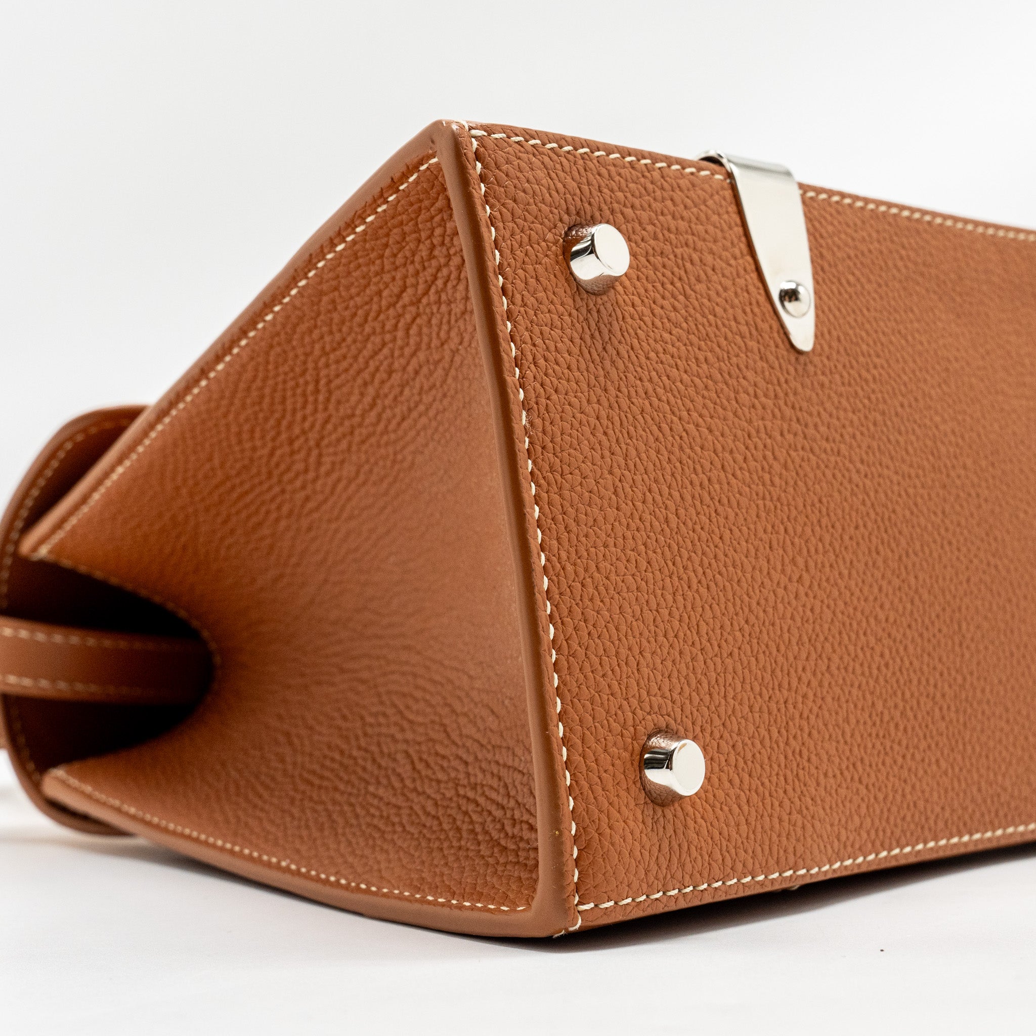 goyard-structure-saigon-pm-bag-calfskin-tan-shw