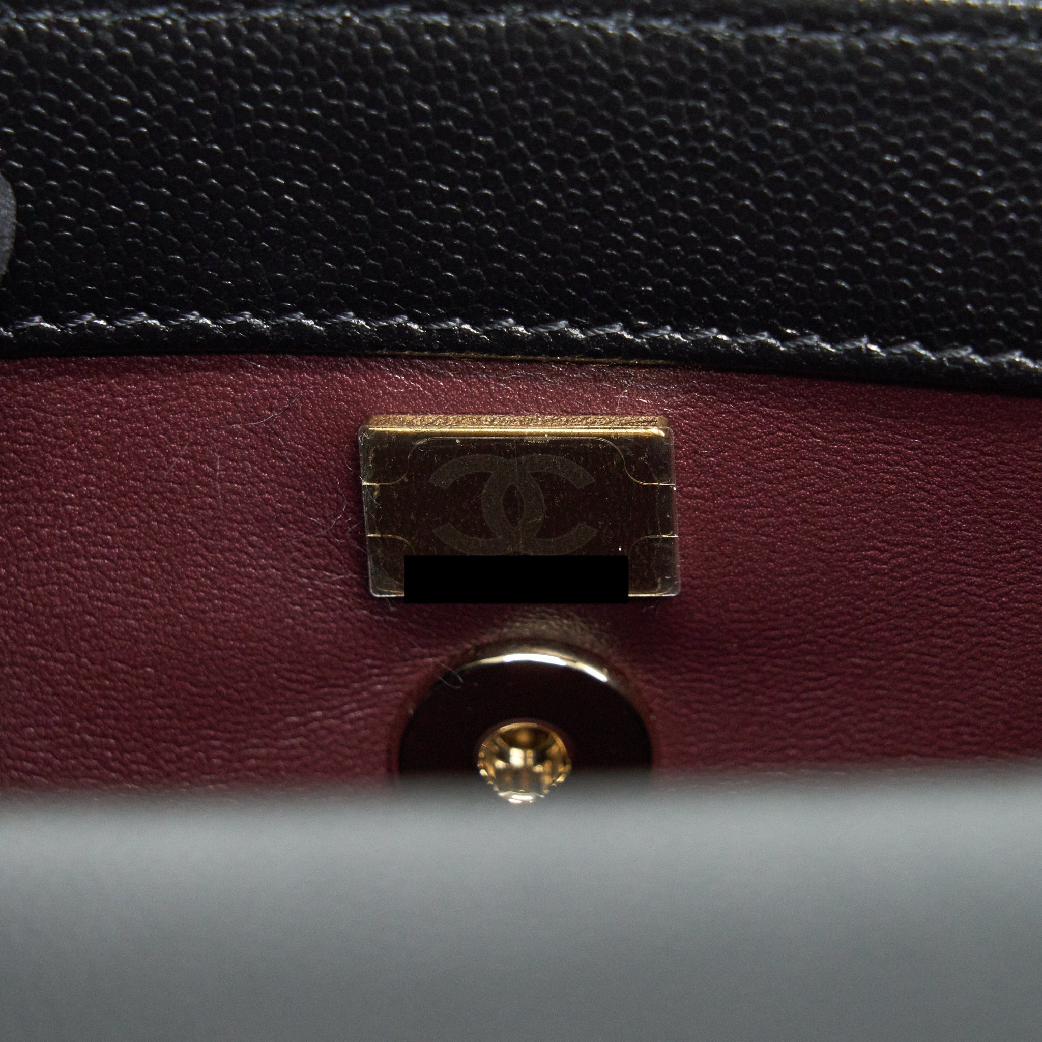 chanel-mini-cocohandle-black-caviar-lghw-microchip