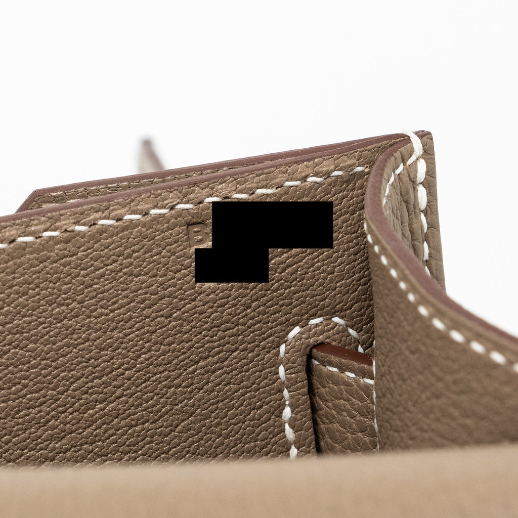 hermes-pochette-kelly-depeches-25-togo-etoupe-shw-stamp-b