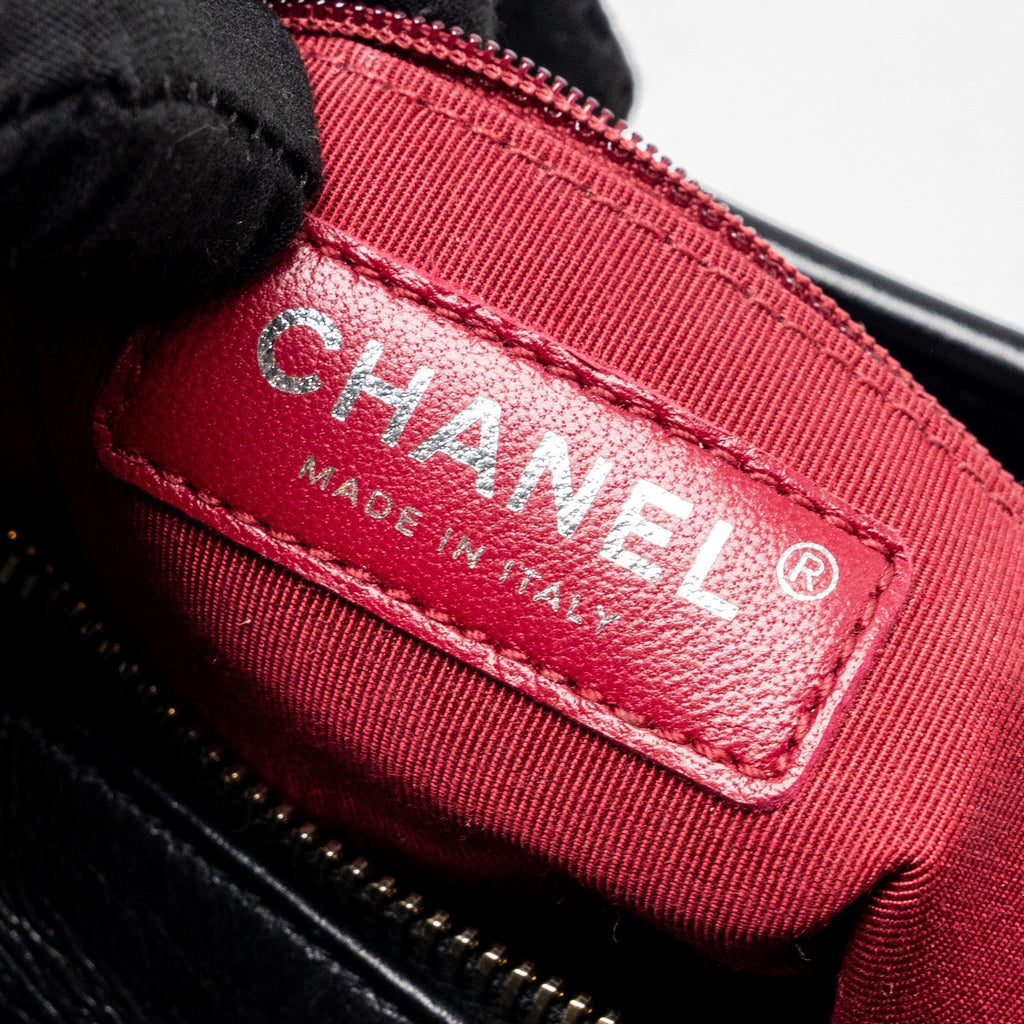 chanel-small-gabrielle-hobo-bag-chevron-aged-calfskin-black-multicolour-hardware-1
