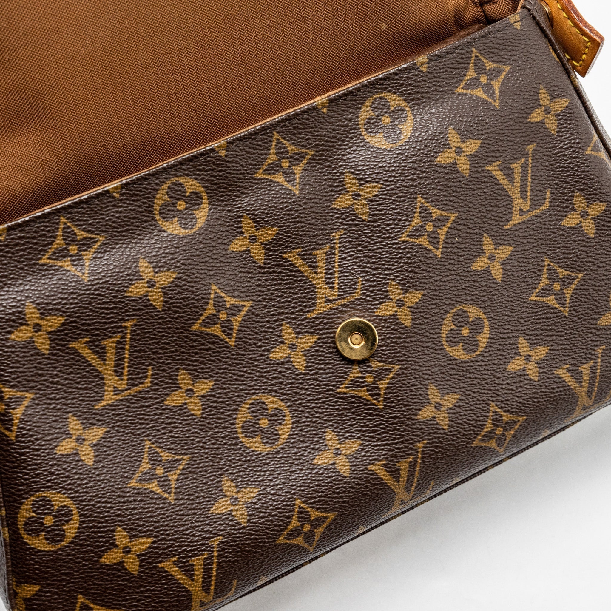 louis-vuitton-vintage-mini-looping-shoulder-bag-monogram-canvas-ghw