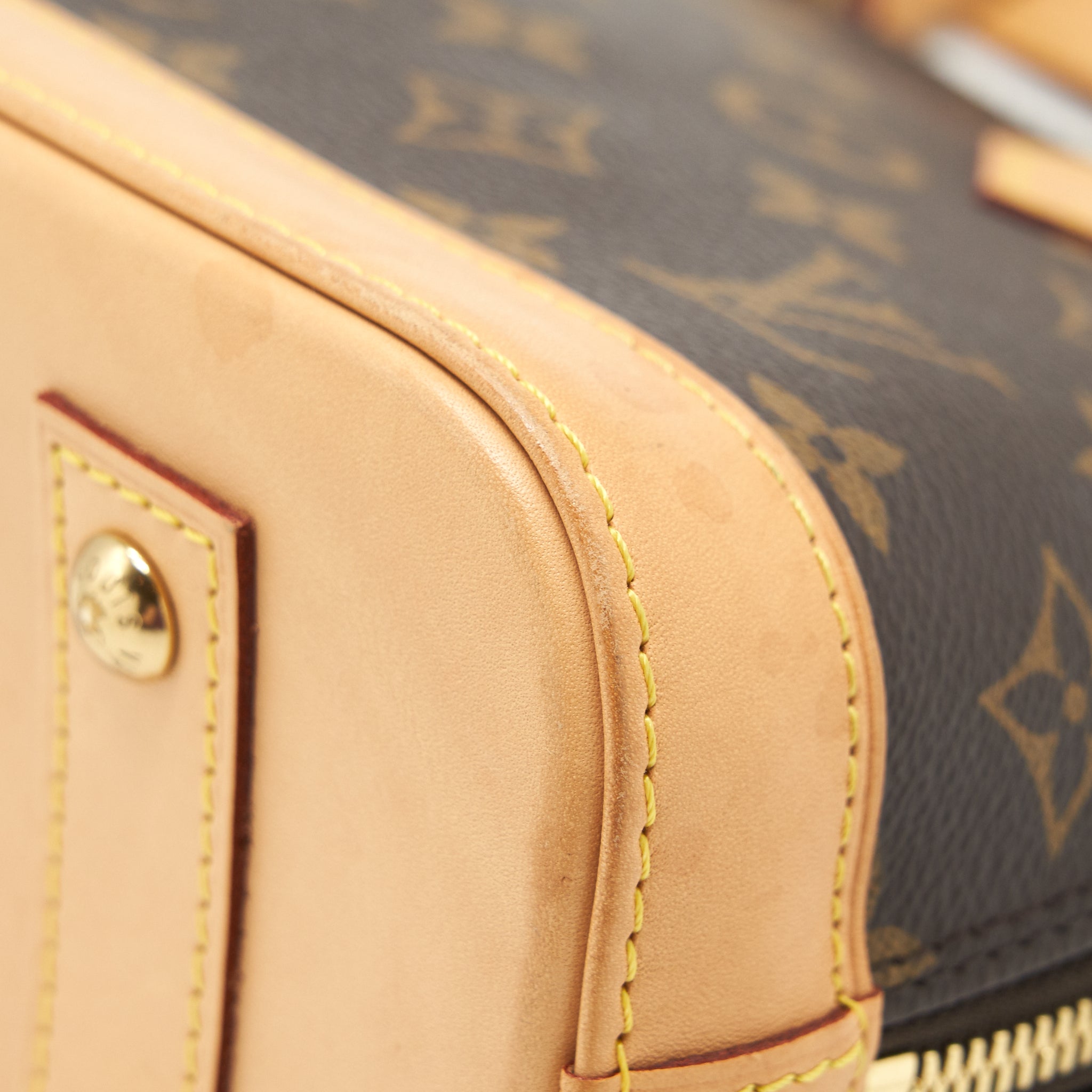 louis-vuitton-alma-bb-monogram-canvas-2