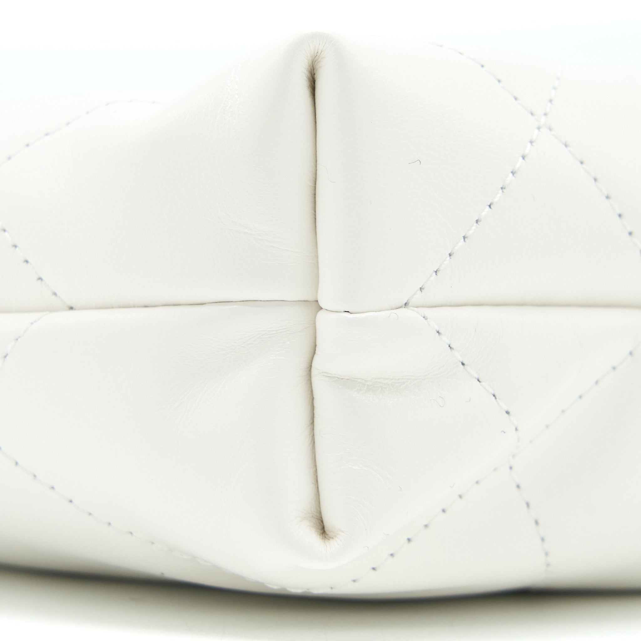 chanel-mini-22-bag-shiny-calfskin-white-ghw-microchip