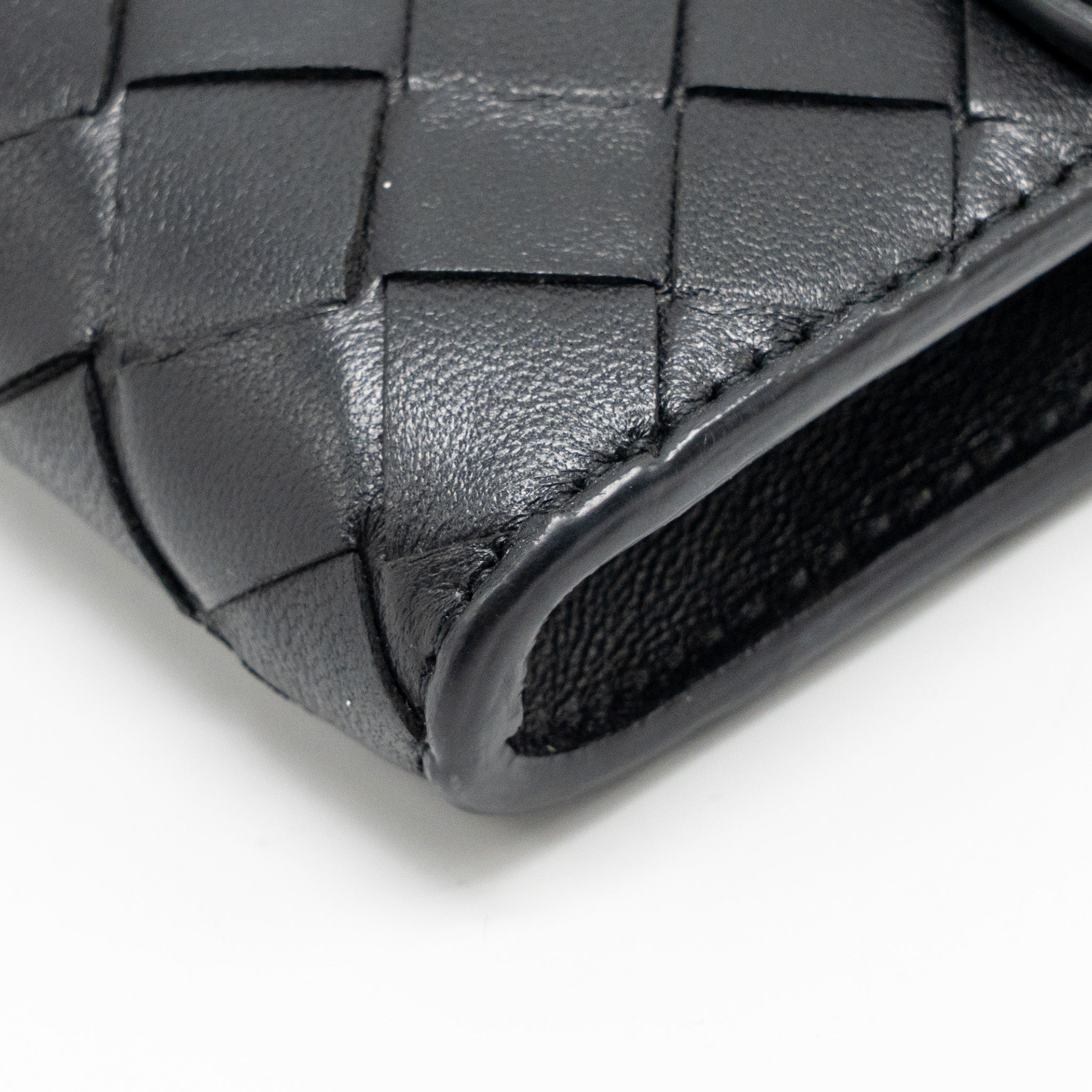 bottega-veneta-andiamo-clutch-intrecciato-calfskin-black-ghw