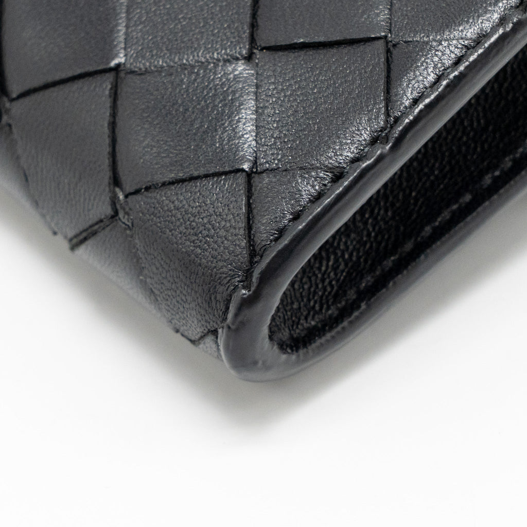bottega-veneta-andiamo-clutch-intrecciato-calfskin-black-ghw