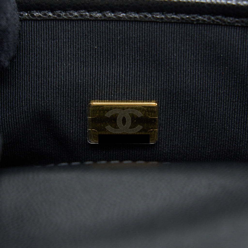 chanel-22k-top-handle-messenger-bag-caviar-black-brushed-ghwmicrochip