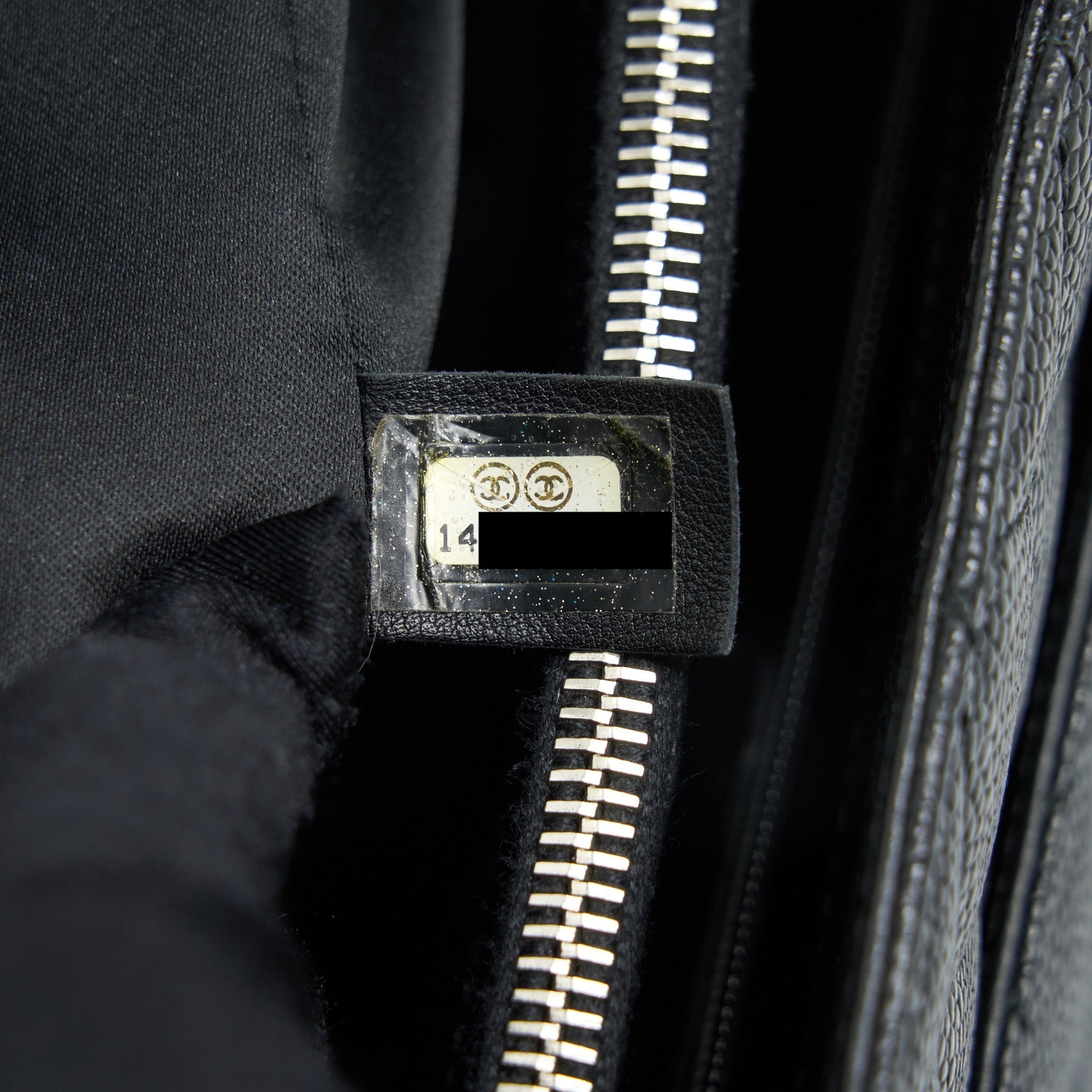 chanel-grand-shopping-tote-caviar-black-shw