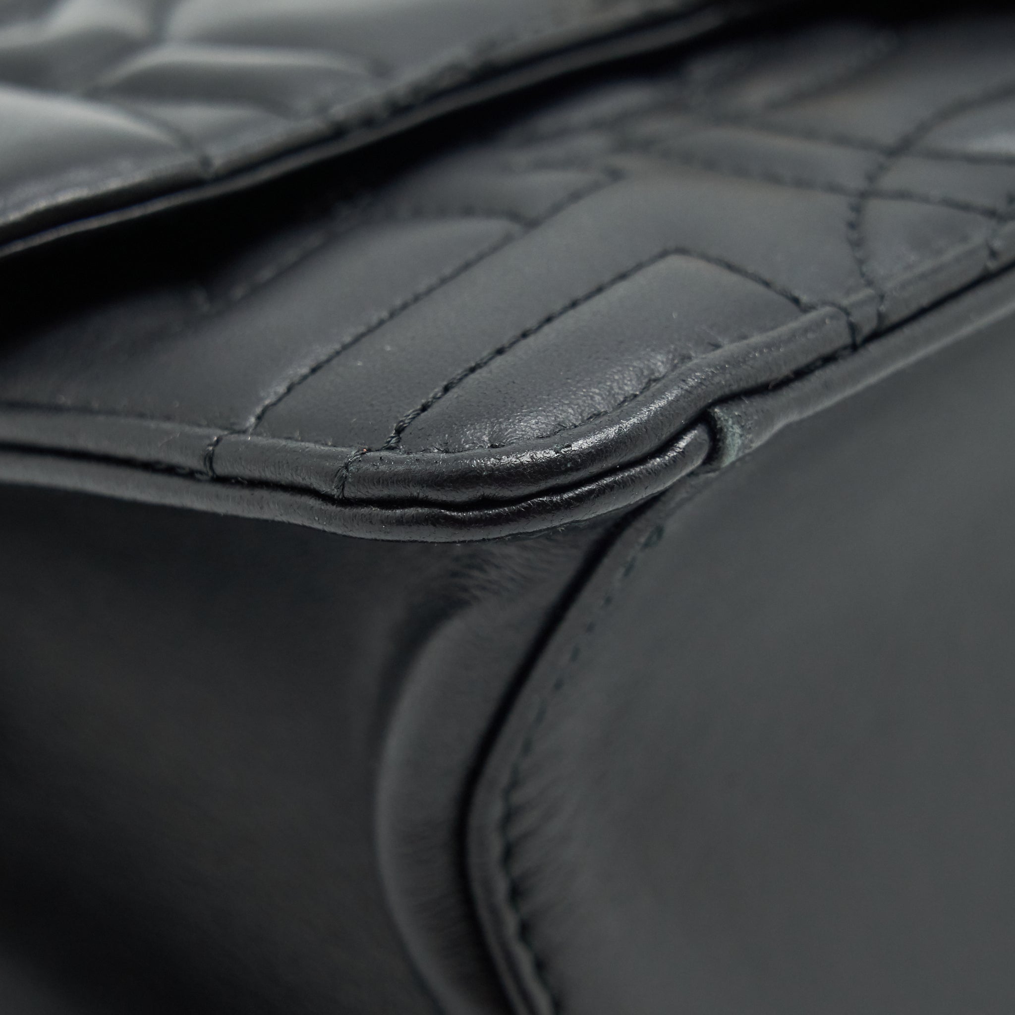 ferragamo-quilted-gancini-flap-bag-calfskin-black-ghw