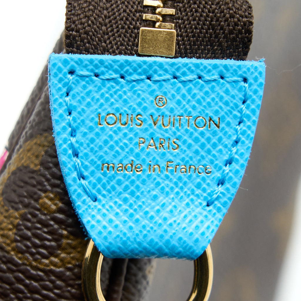 louis-vuitton-vivienne-holidays-mini-pochette-accessories-monogram-canvas-multicolor-ghw