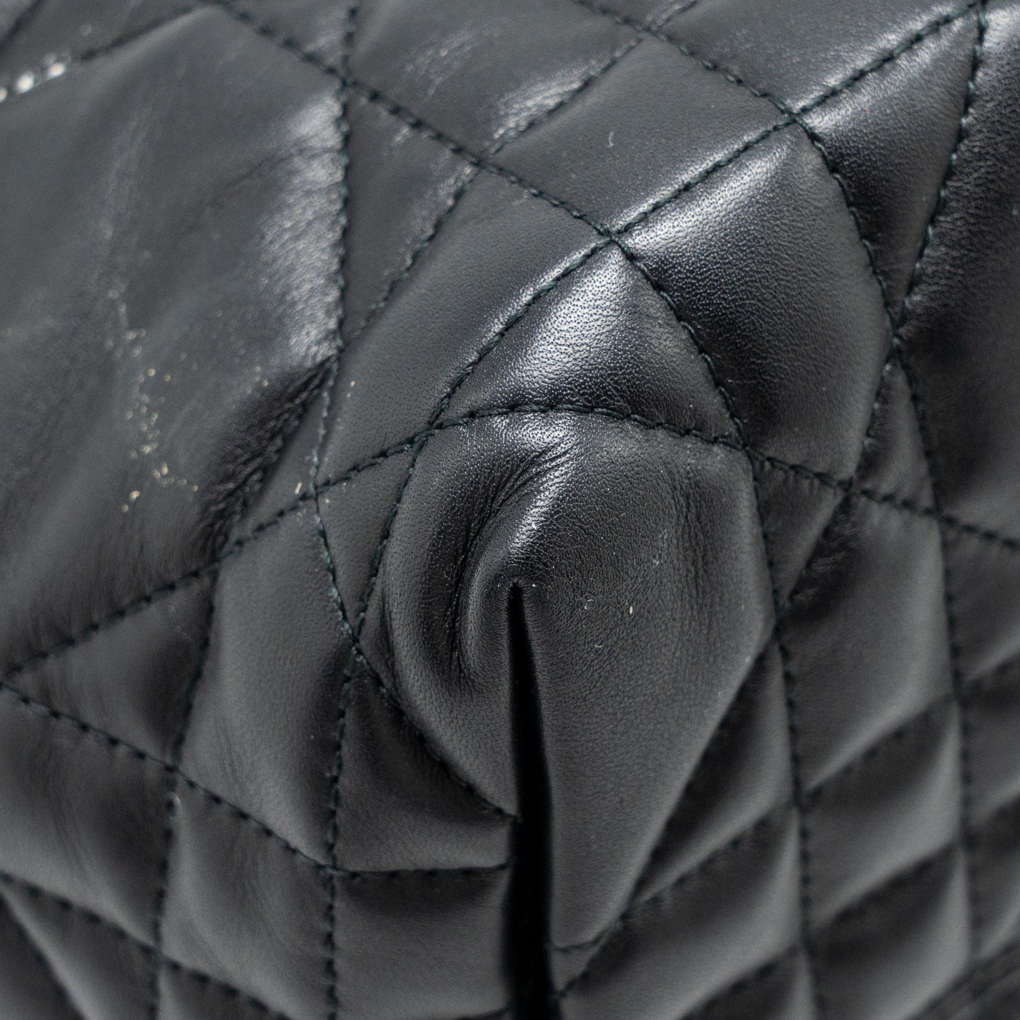 dior-medium-dior-toujours-tote-bag-macrocannage-calfskin-black-lghw