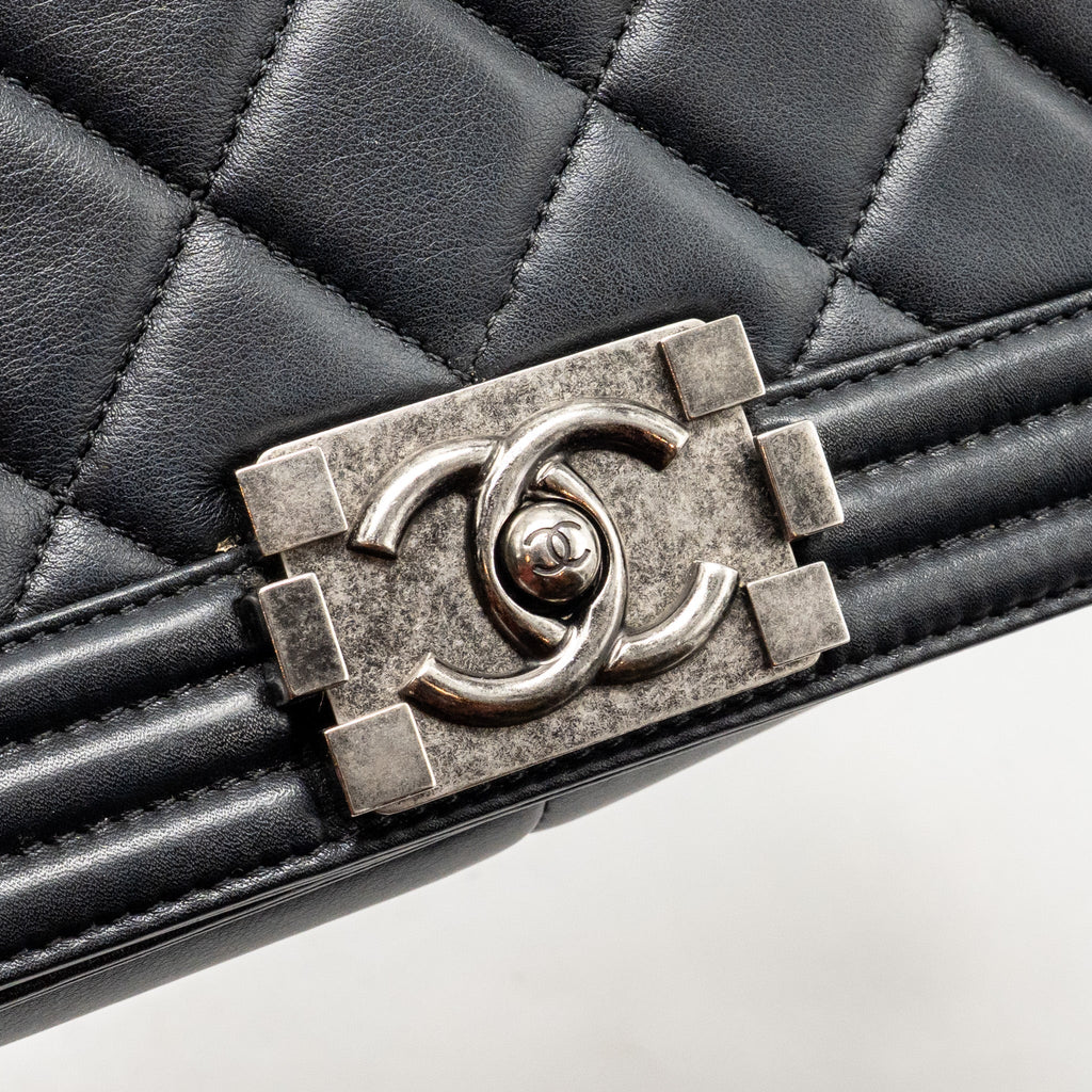 chanel-medium-boy-bag-calfskin-black-ruthenium-hardware-2