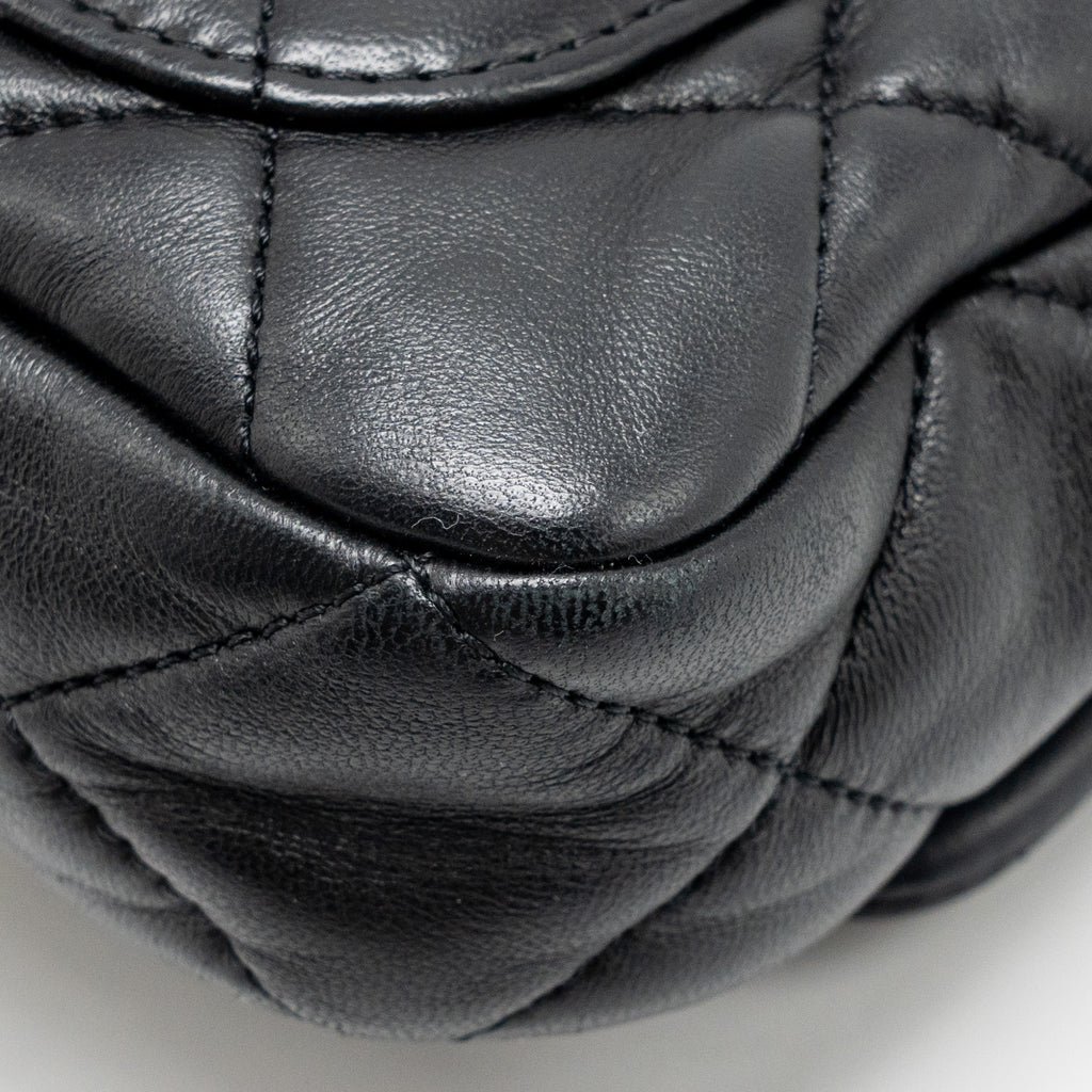 chanel-22s-giant-chain-mini-flap-bag-lambskin-black-brushed-ghwmicrochip