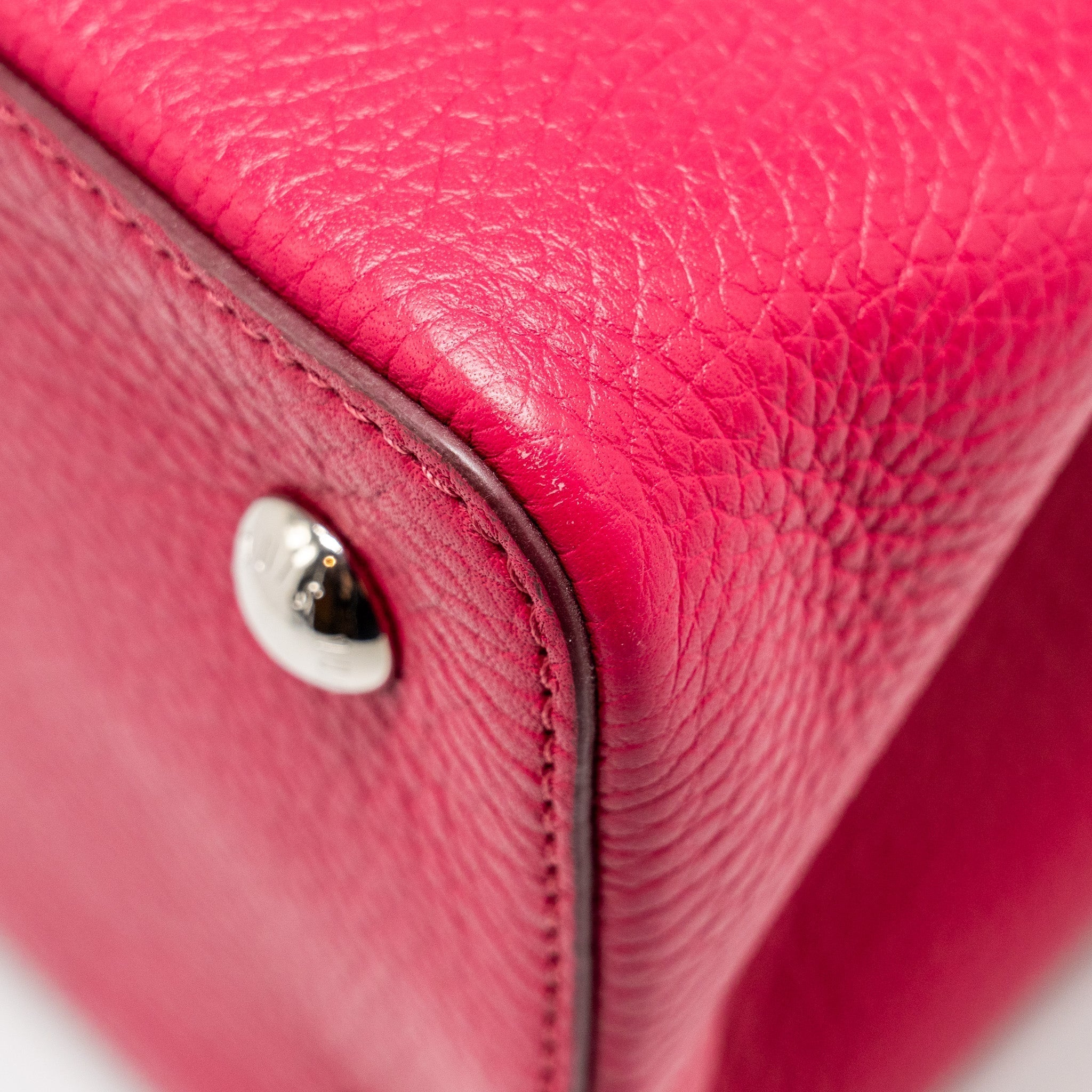 louis-vuitton-capcuine-bb-taurillon-red-shw