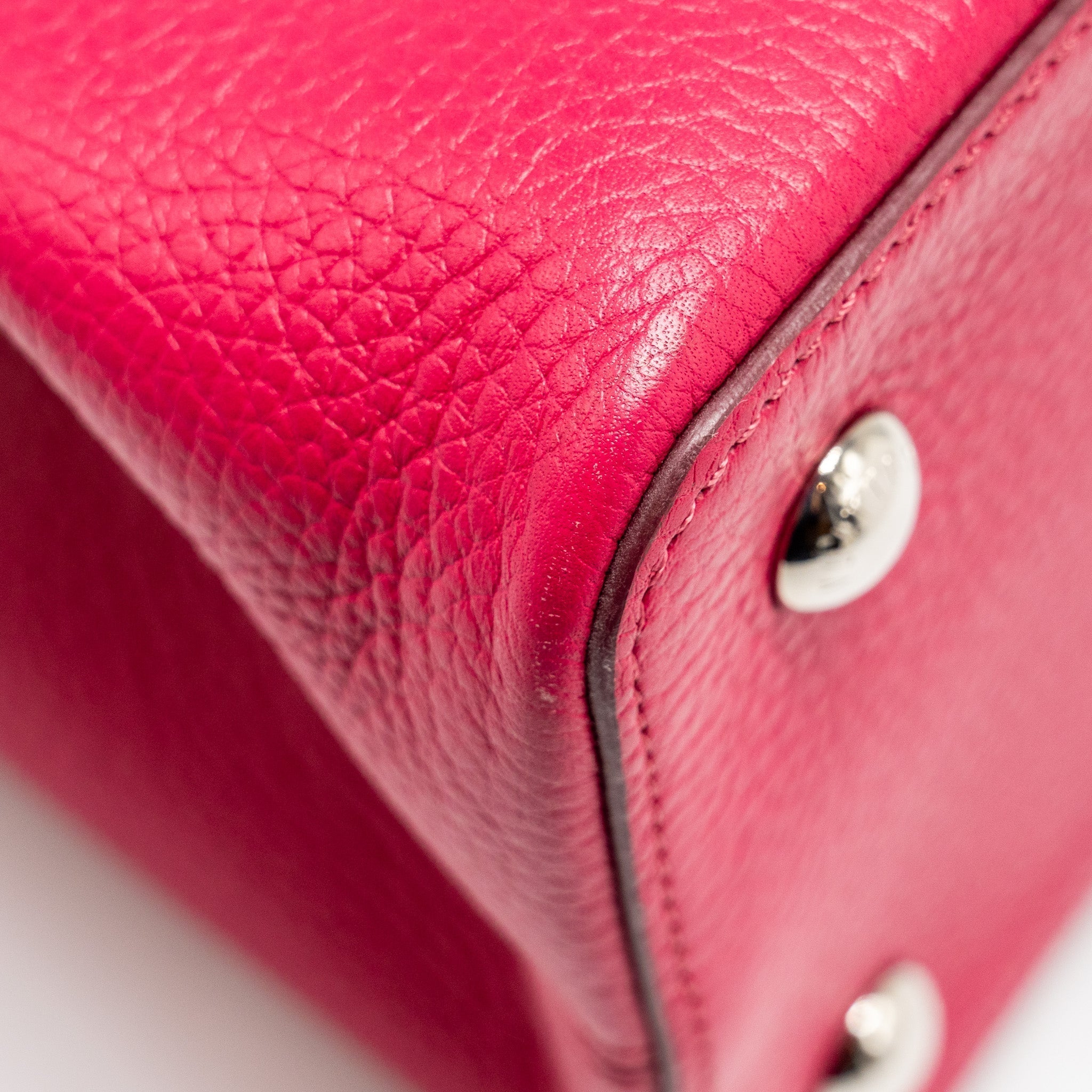 louis-vuitton-capcuine-bb-taurillon-red-shw