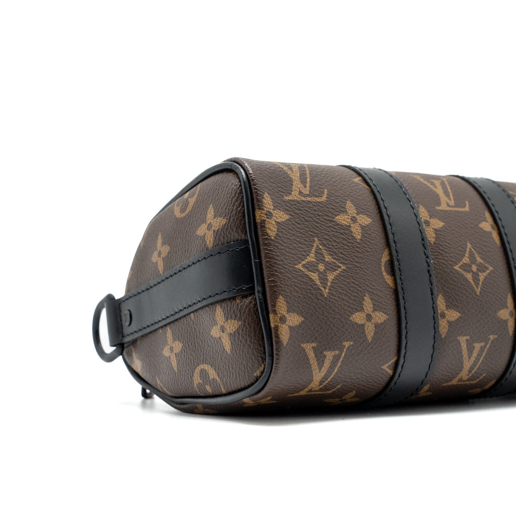 louis-vuitton-keepall-xs-zoom-with-friends-monogram-canvas-black-hardware-new-version