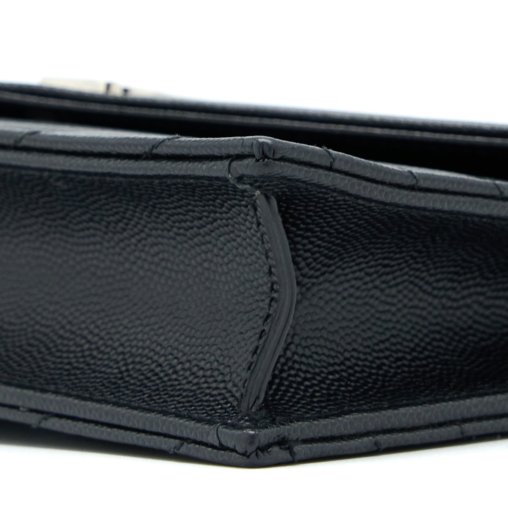 saint-laurent-ysl-envelope-wallet-on-chain-grain-calfskin-black-shw
