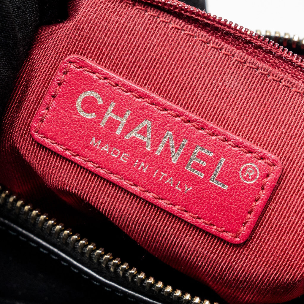 chanel-small-gabrielle-hobo-bag-aged-calfskin-skin-black-multicolour-hardware