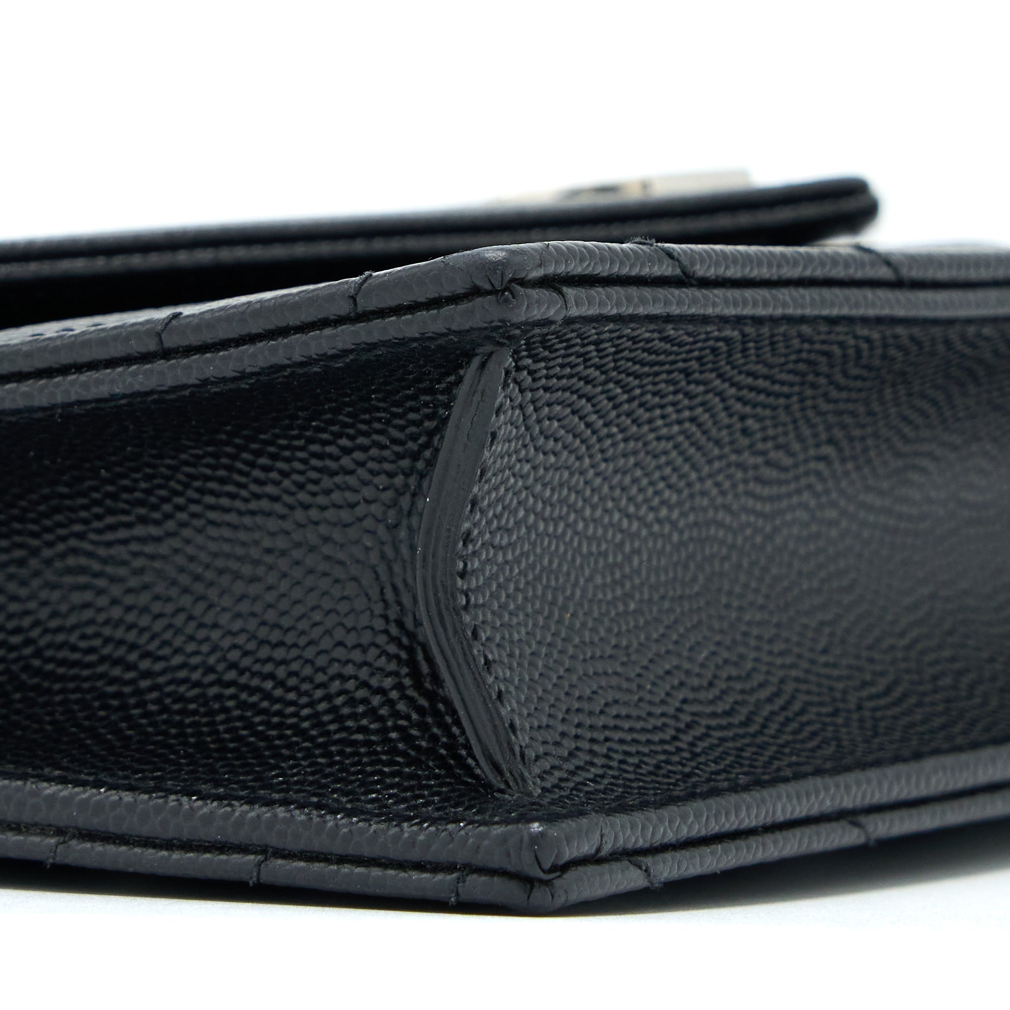saint-laurent-ysl-envelope-wallet-on-chain-grain-calfskin-black-shw