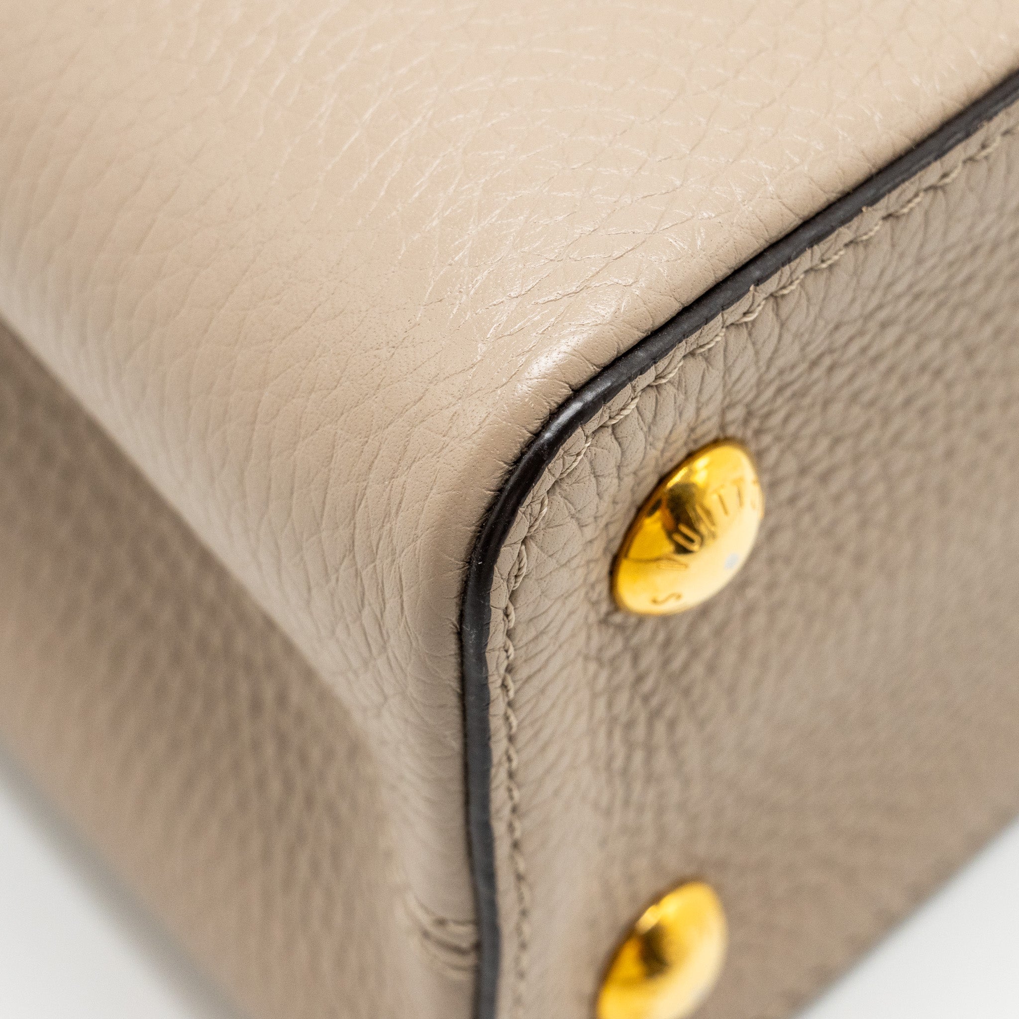louis-vuitton-capucines-pm-calfskin-leather-grey-ghw