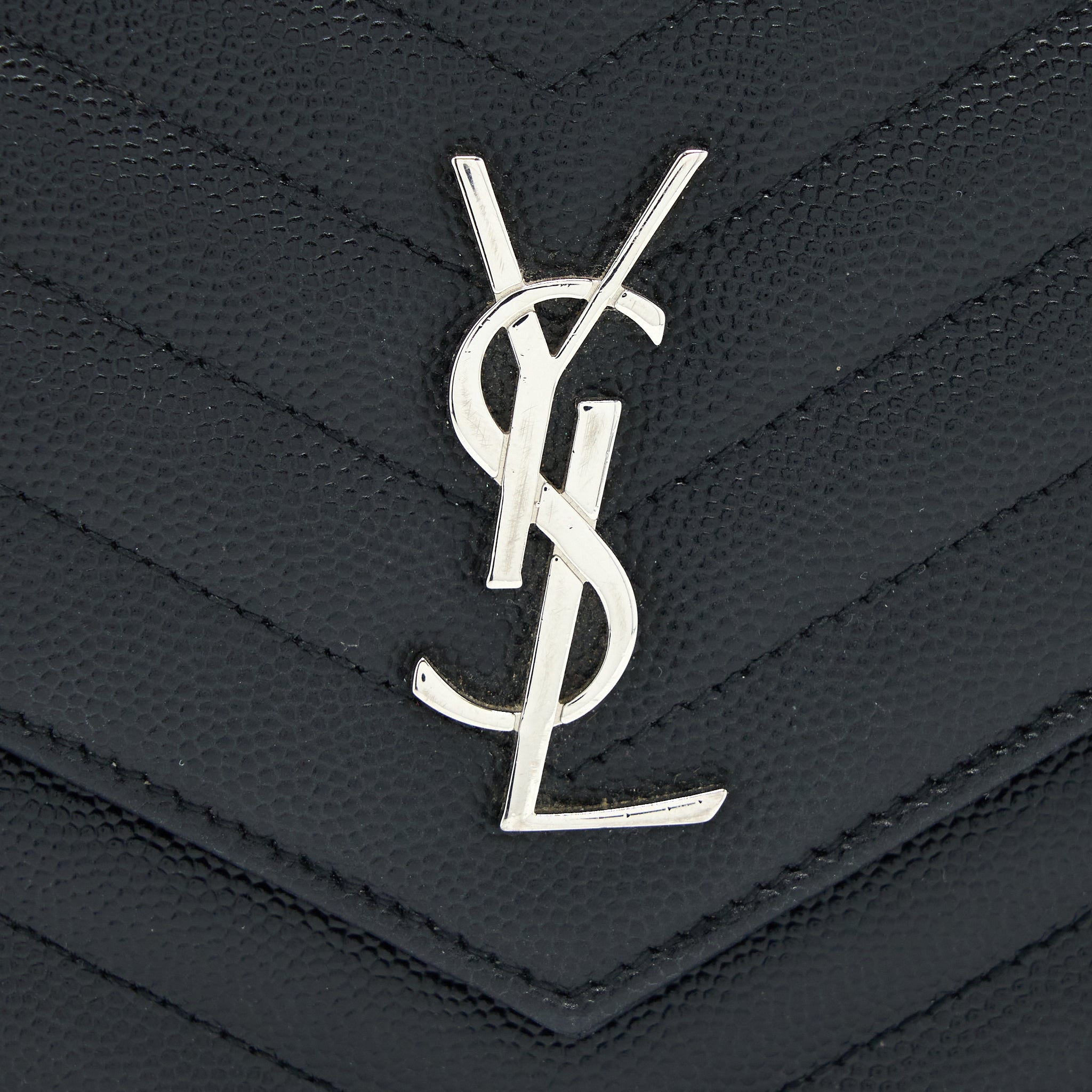 saint-laurent-ysl-envelope-wallet-on-chain-grain-calfskin-black-shw