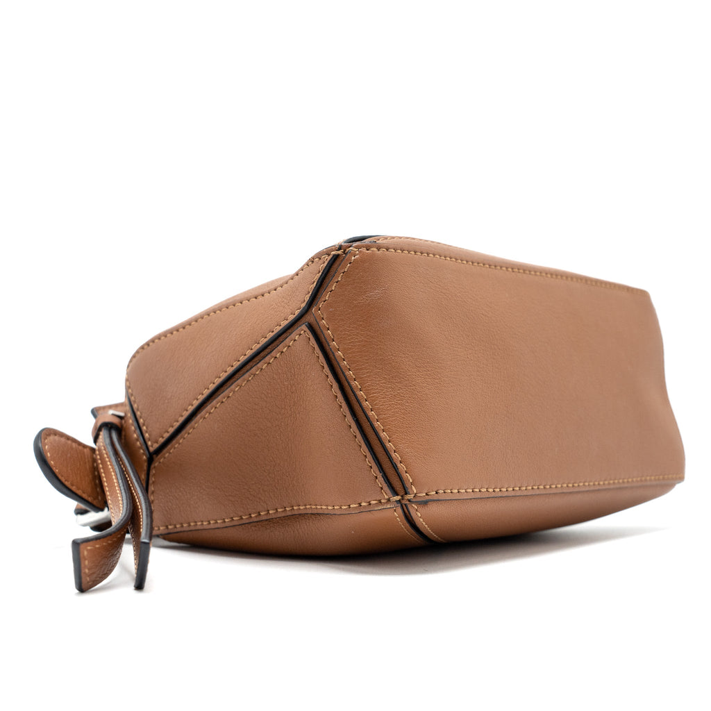 loewe-mini-puzzle-bag-calfskin-tan-shw-1