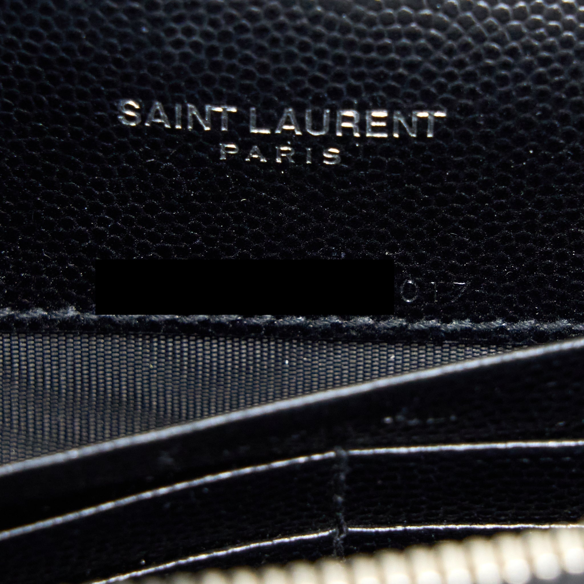 saint-laurent-ysl-envelope-wallet-on-chain-grain-calfskin-black-shw